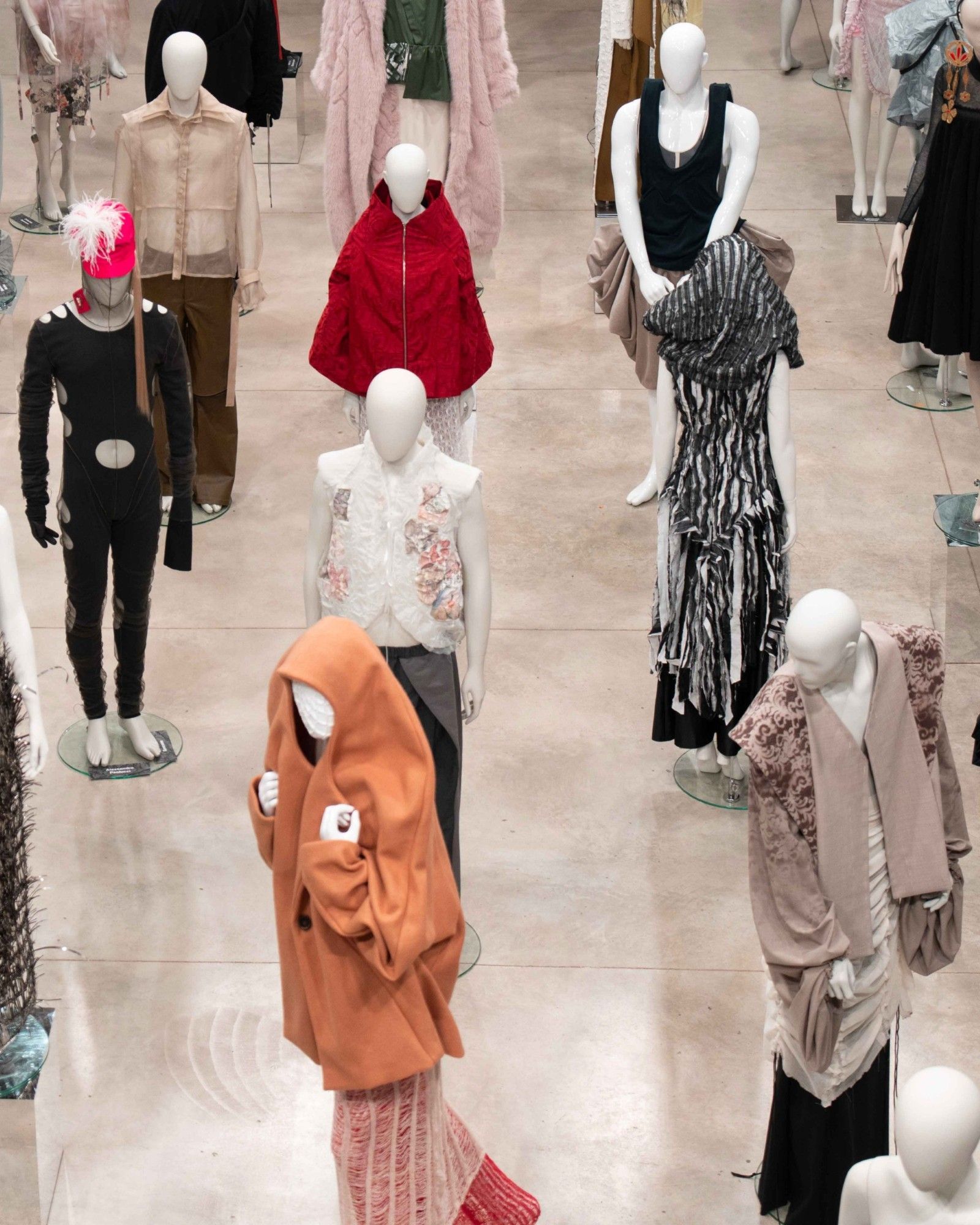 IED presenta UNFOLD / Sudden Awareness of Now L’esposizione di fine anno dell’IED Milano celebra la creatività di una generazione