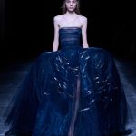 Alle Augen sind auf Boloria gerichtet, die neue Marke von Olivier Theyskens Der belgische Kultdesigner debütierte kurz vor der Paris Couture Week