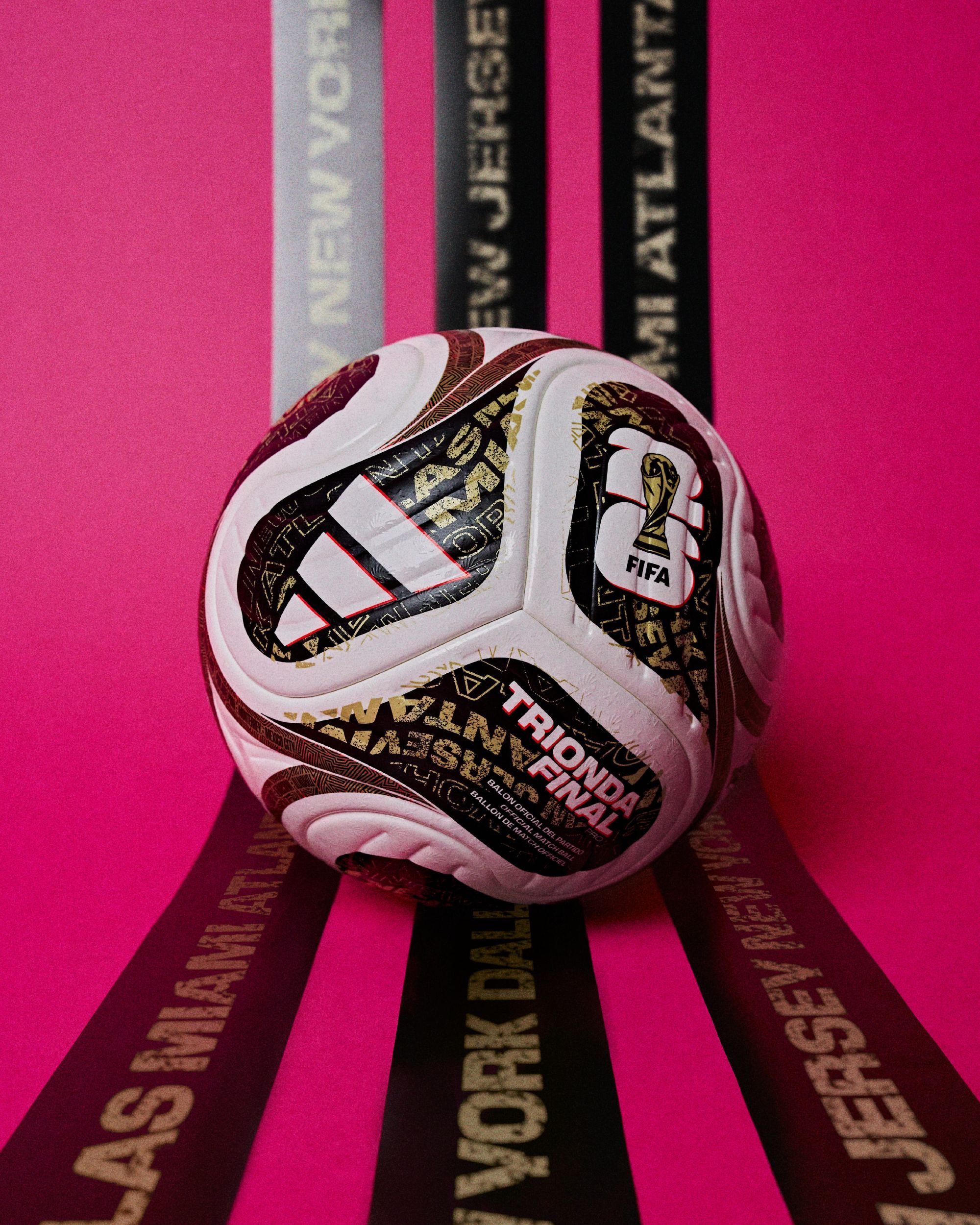 adidas veste d'oro il pallone delle finali del Mondiale 2026 Una versione rivisitata del Trionda