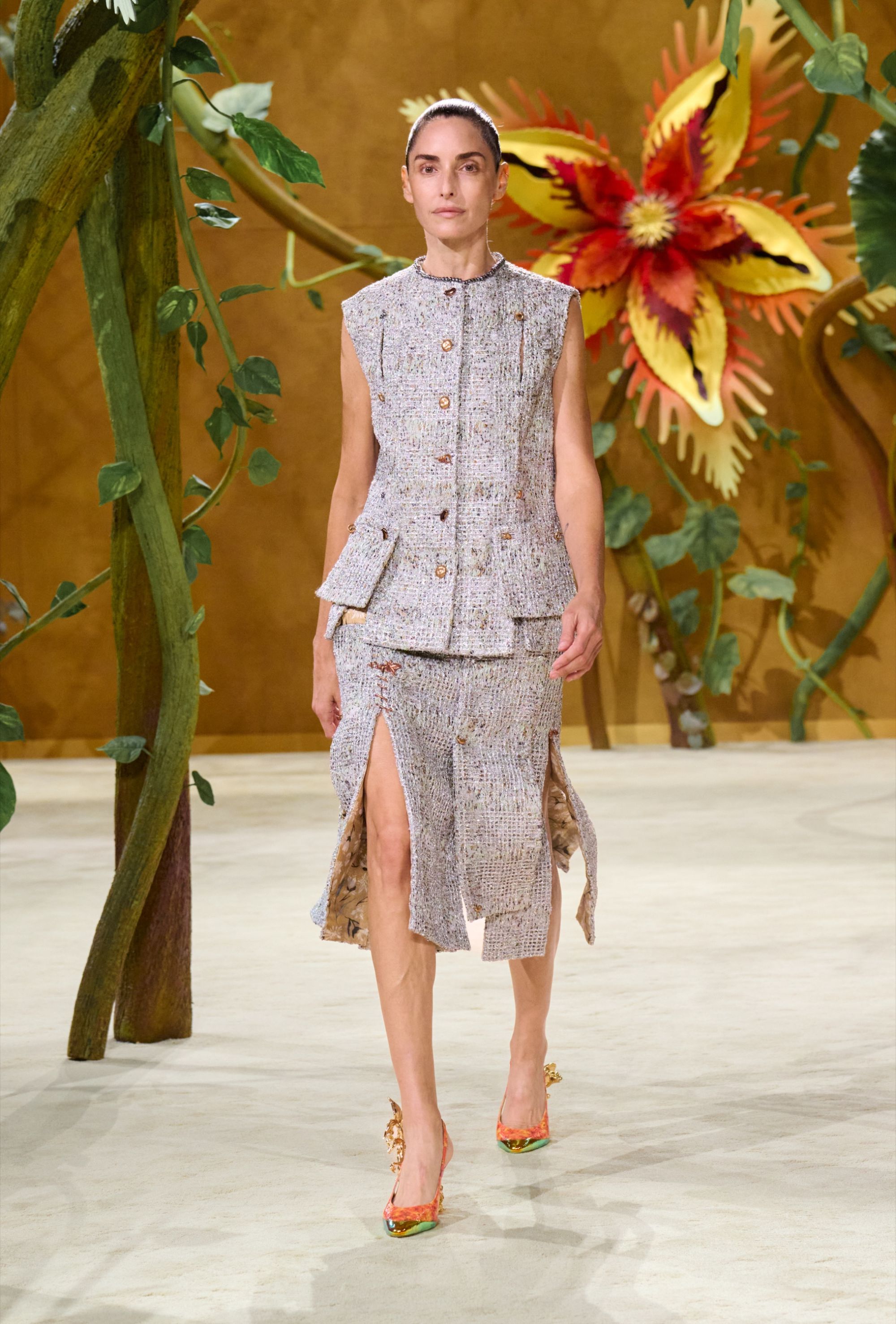 Spaventapasseri e fate attraversano la Chanel Couture 2027 La narrativa Blazy continua in un nuovo mondo, questa volta quello delle fate | Image 626007