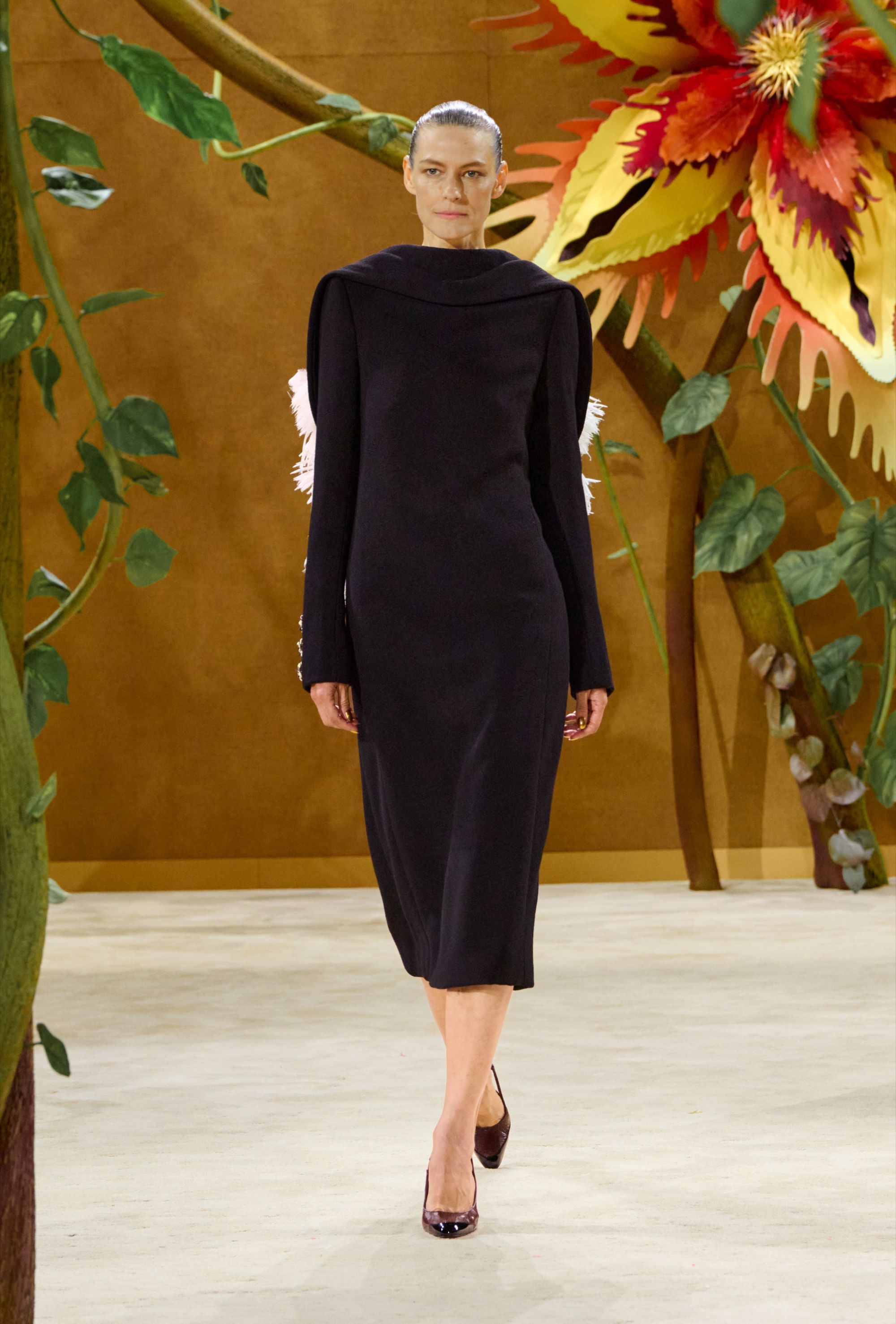 Spaventapasseri e fate attraversano la Chanel Couture 2027 La narrativa Blazy continua in un nuovo mondo, questa volta quello delle fate | Image 626041