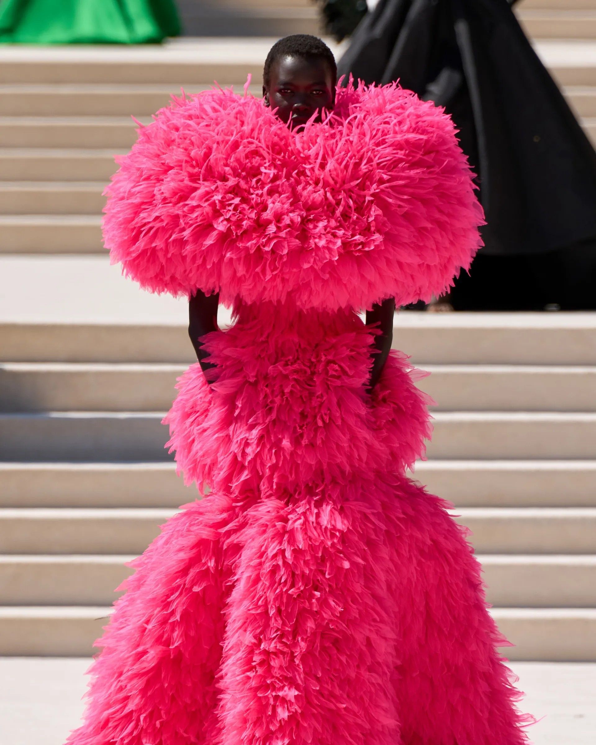 La nuova Couture di Balenciaga è bella, ma basta? In una moda iper-satura, l’assenza di una storia è una debolezza