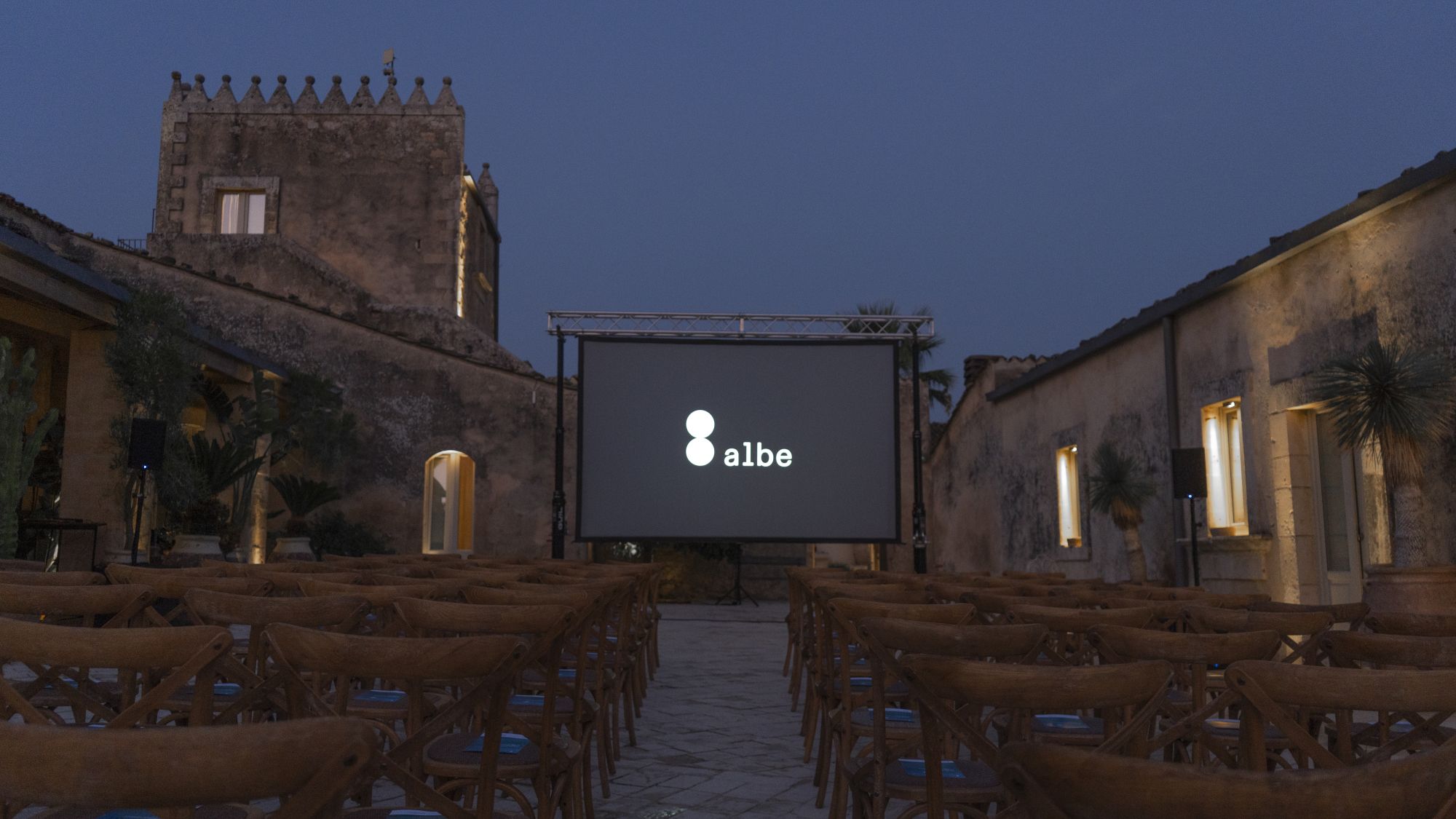 8 sunrises 2026: video art looks at the Moon in Noto With The Time Of The Moon | Image 626259