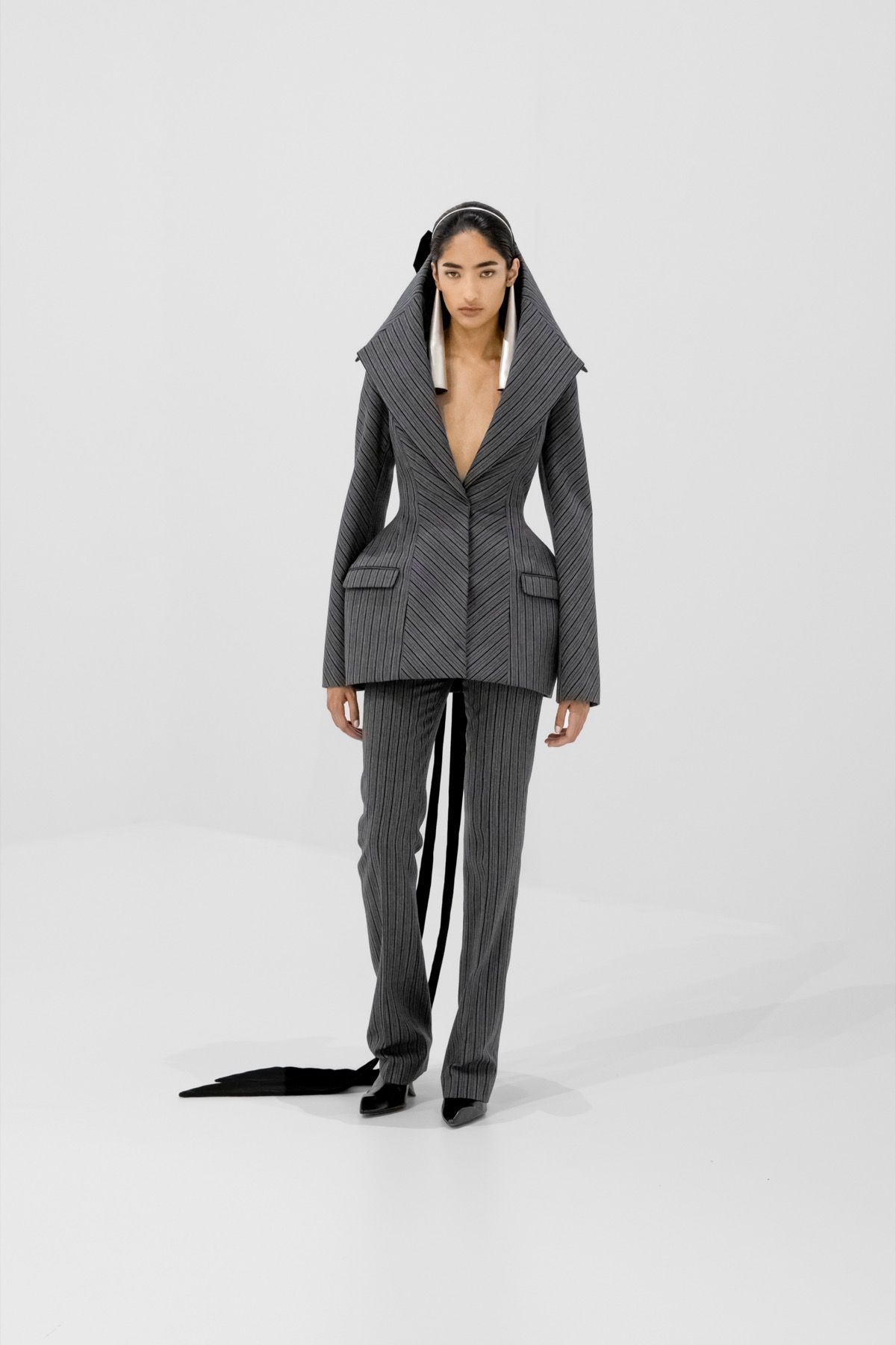 The Poetics of shapes and volumes in Jean Paul Gaultier's Couture 2027 Duran Lantik's debut collection is an ode to the brand's heritage and that of France as a whole | Image 626411