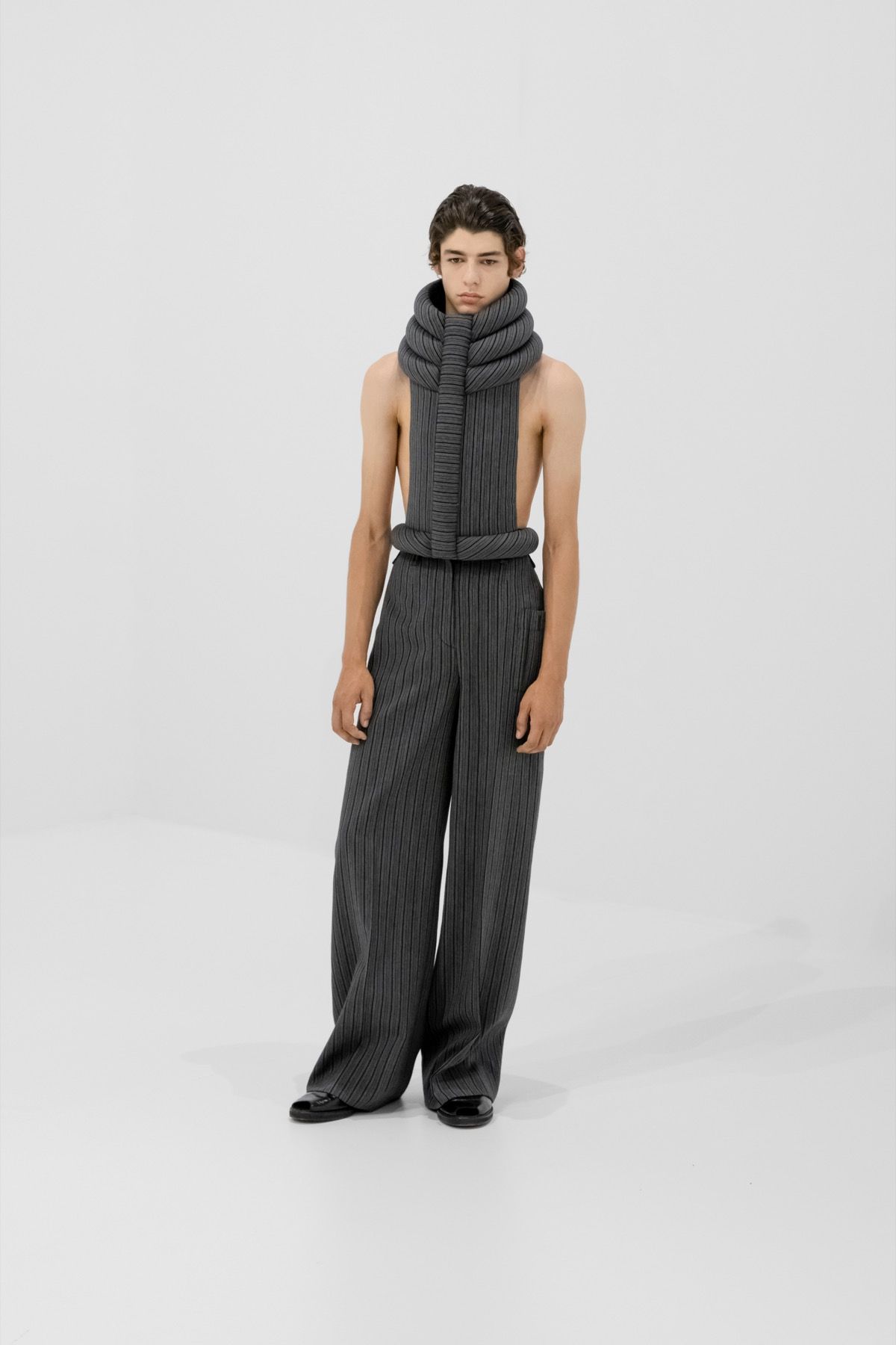 The Poetics of shapes and volumes in Jean Paul Gaultier's Couture 2027 Duran Lantik's debut collection is an ode to the brand's heritage and that of France as a whole | Image 626409
