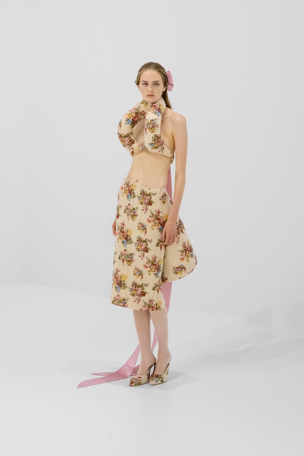 The Poetics of shapes and volumes in Jean Paul Gaultier's Couture 2027 Duran Lantik's debut collection is an ode to the brand's heritage and that of France as a whole | Image 626432