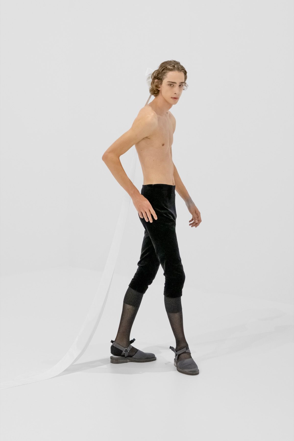 The Poetics of shapes and volumes in Jean Paul Gaultier's Couture 2027 Duran Lantik's debut collection is an ode to the brand's heritage and that of France as a whole | Image 626423