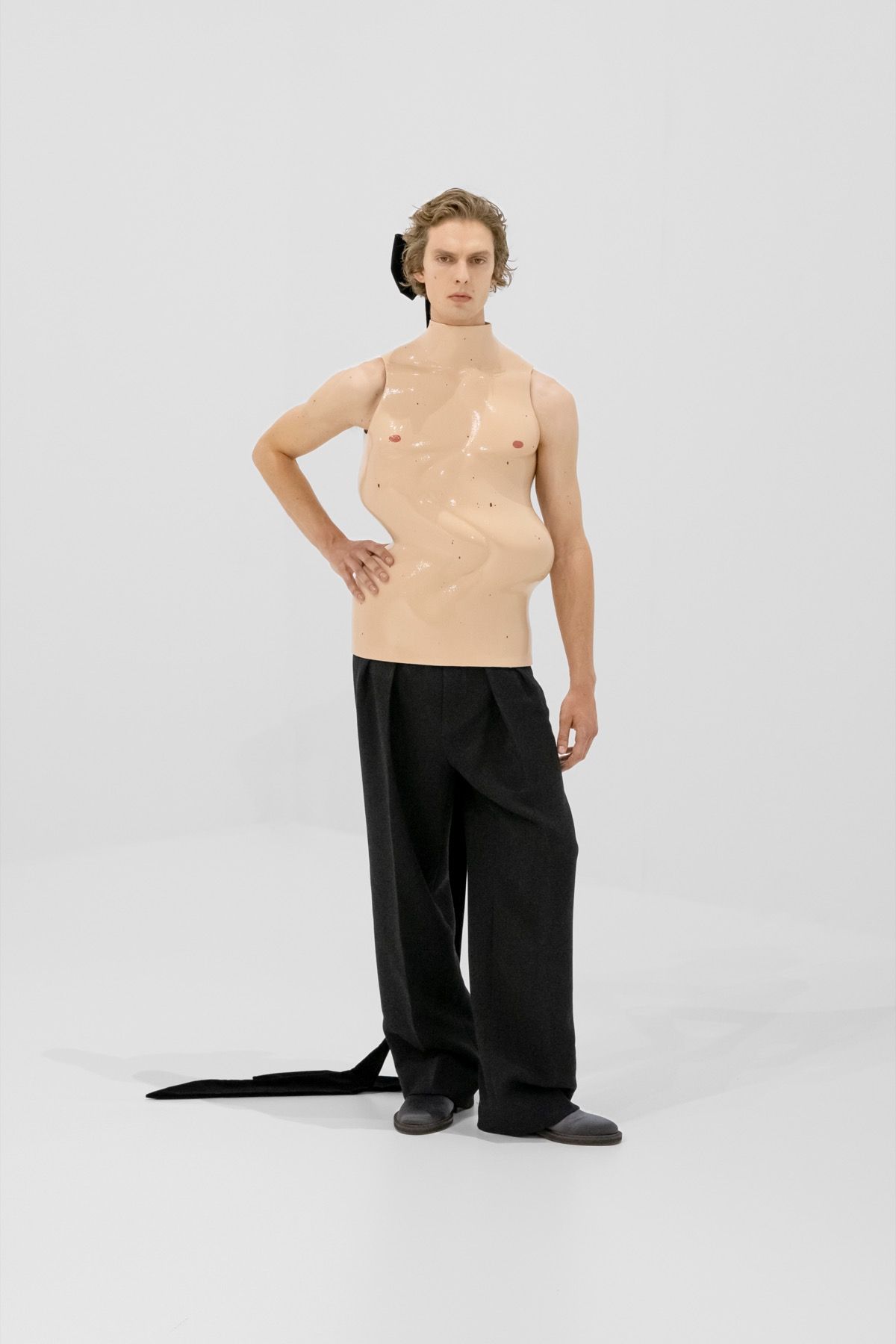 The Poetics of shapes and volumes in Jean Paul Gaultier's Couture 2027 Duran Lantik's debut collection is an ode to the brand's heritage and that of France as a whole | Image 626420