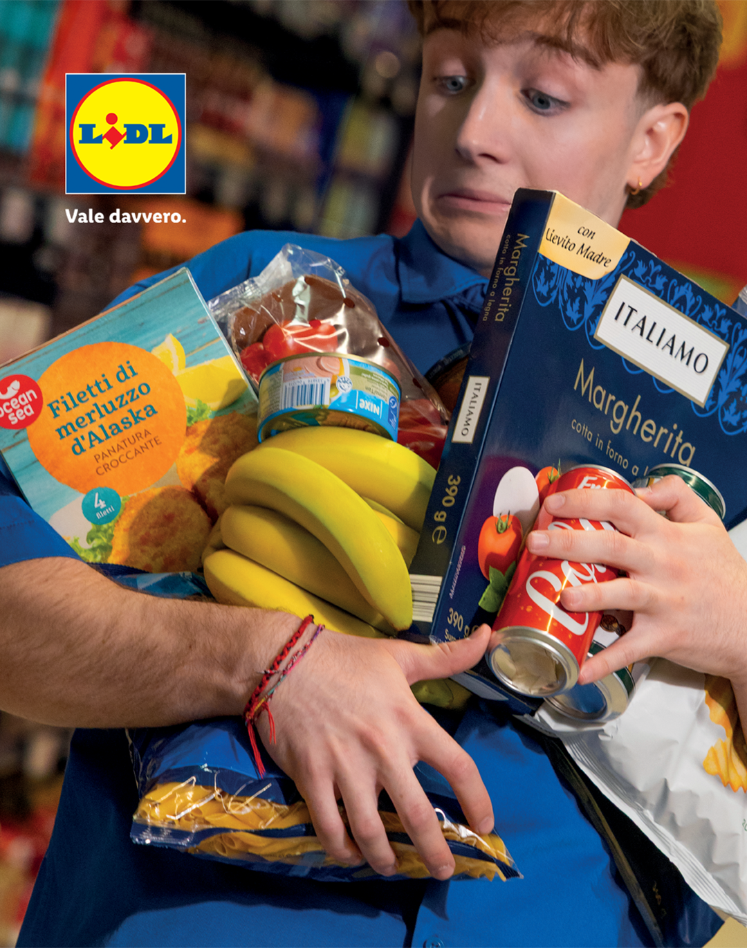 Lidl Hug - A Hug of Convenience is the campaign that captures how we do our grocery shopping Through Caffeina's playful take for Lidl Italia
