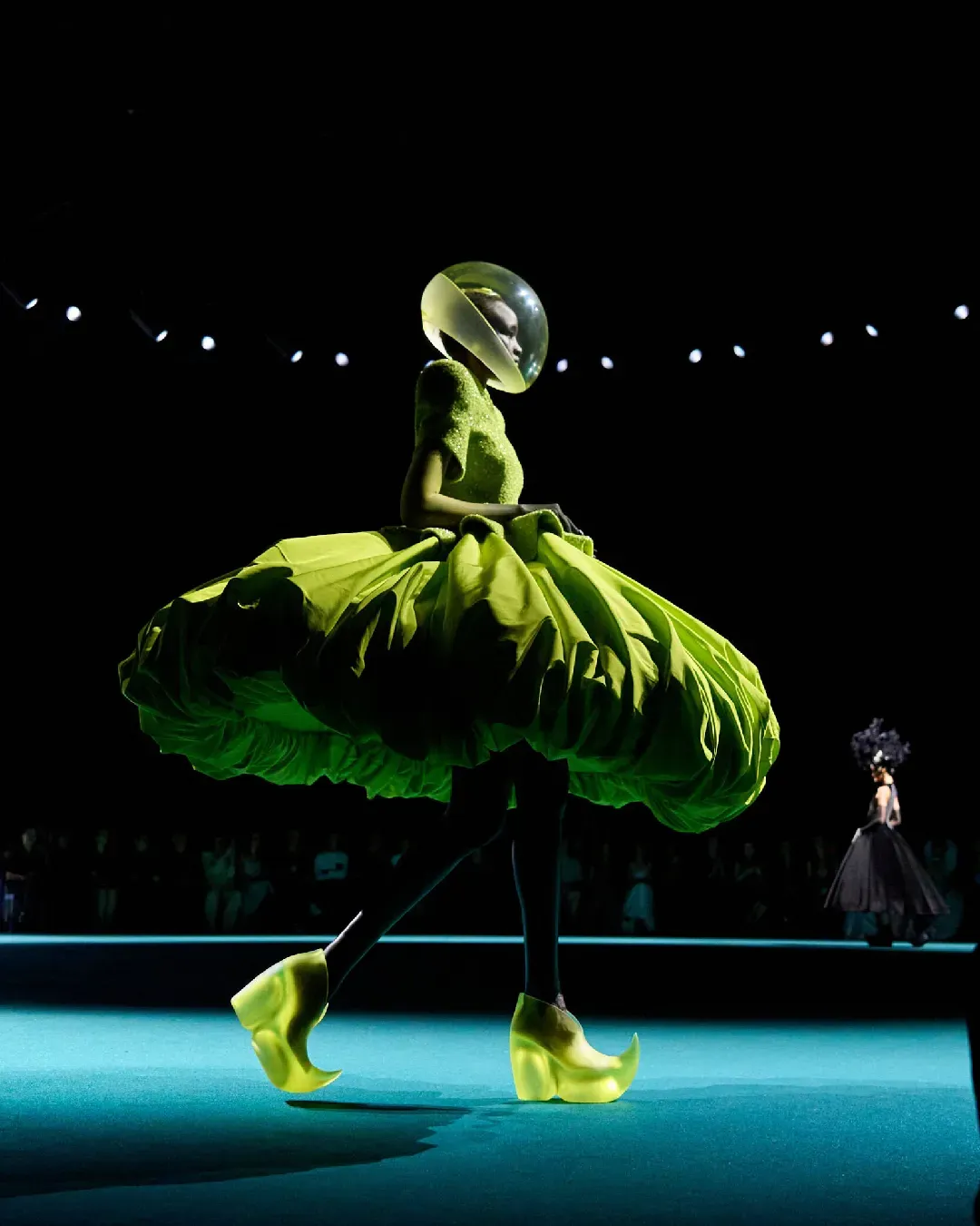 5 highlight della Paris Couture Week FW26 Giovani talenti si fanno strada negli atelier della capitale francese