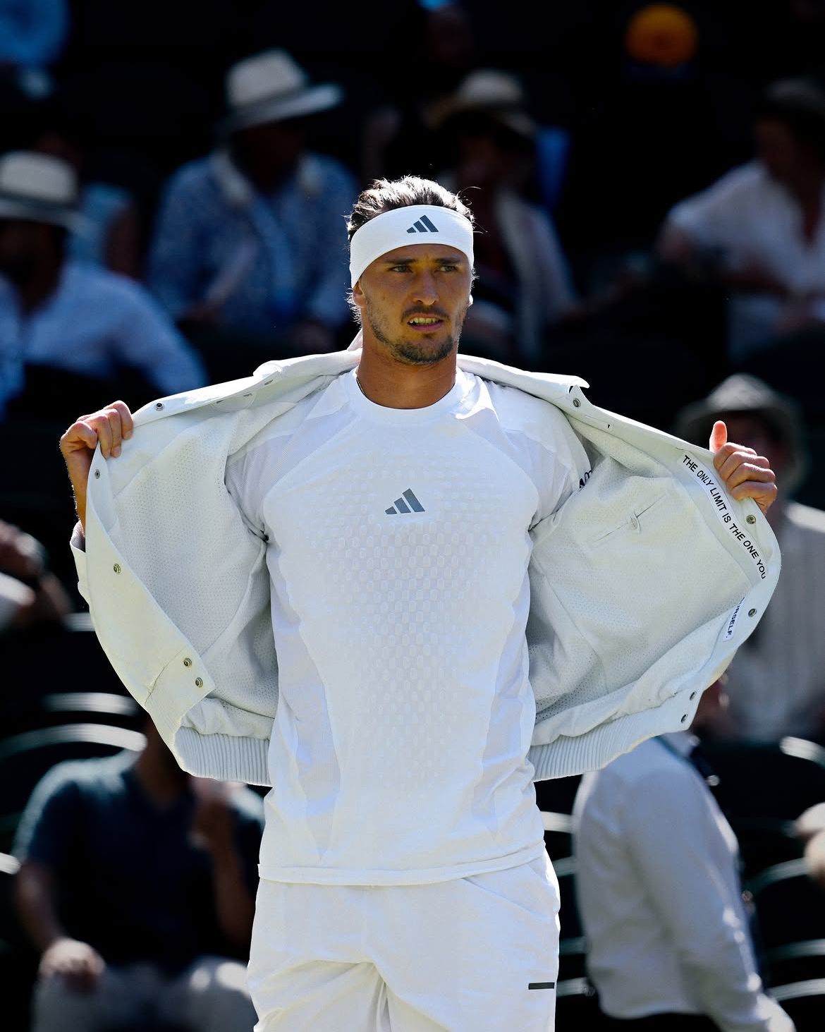 Die adidas-Jacke von Alexander Zverev für das Wimbledon-Finale 2026 Alle Details zum adidas-Look für das Duell gegen Jannik Sinner
