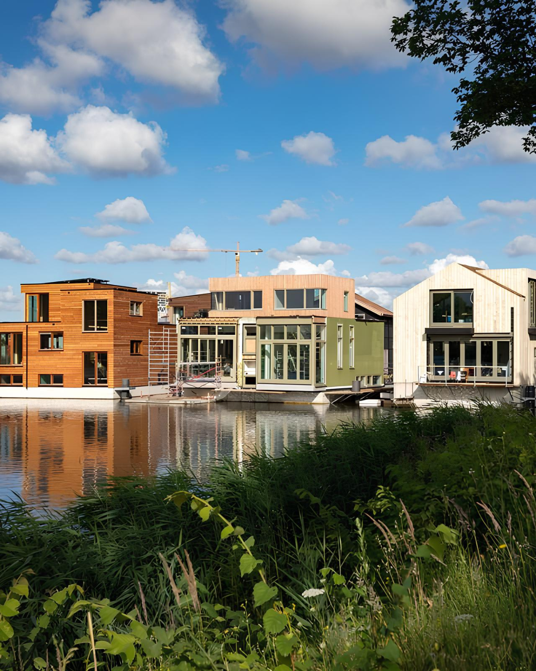 Are cities learning to live on the water? Between renders and ancient practices, amphibious architecture is still a work in progress