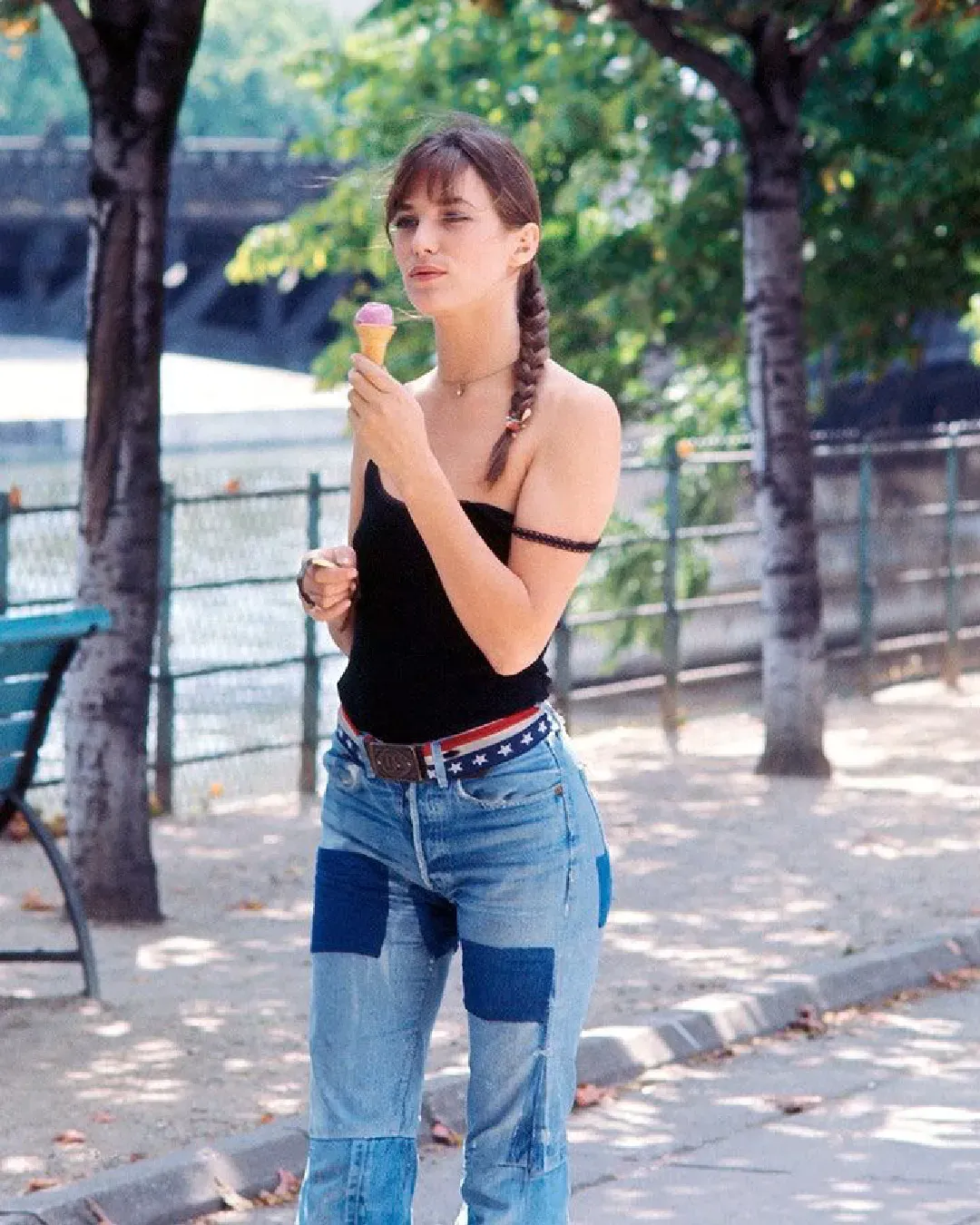 Nessuno si è mai goduto l’estate come Jane Birkin Forse dovremmo prendere tutti esempio da lei