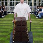 Louis Vuitton remporte une bataille juridique contre un géant du thé chinois  En cause, la célèbre fleur à quatre pétales