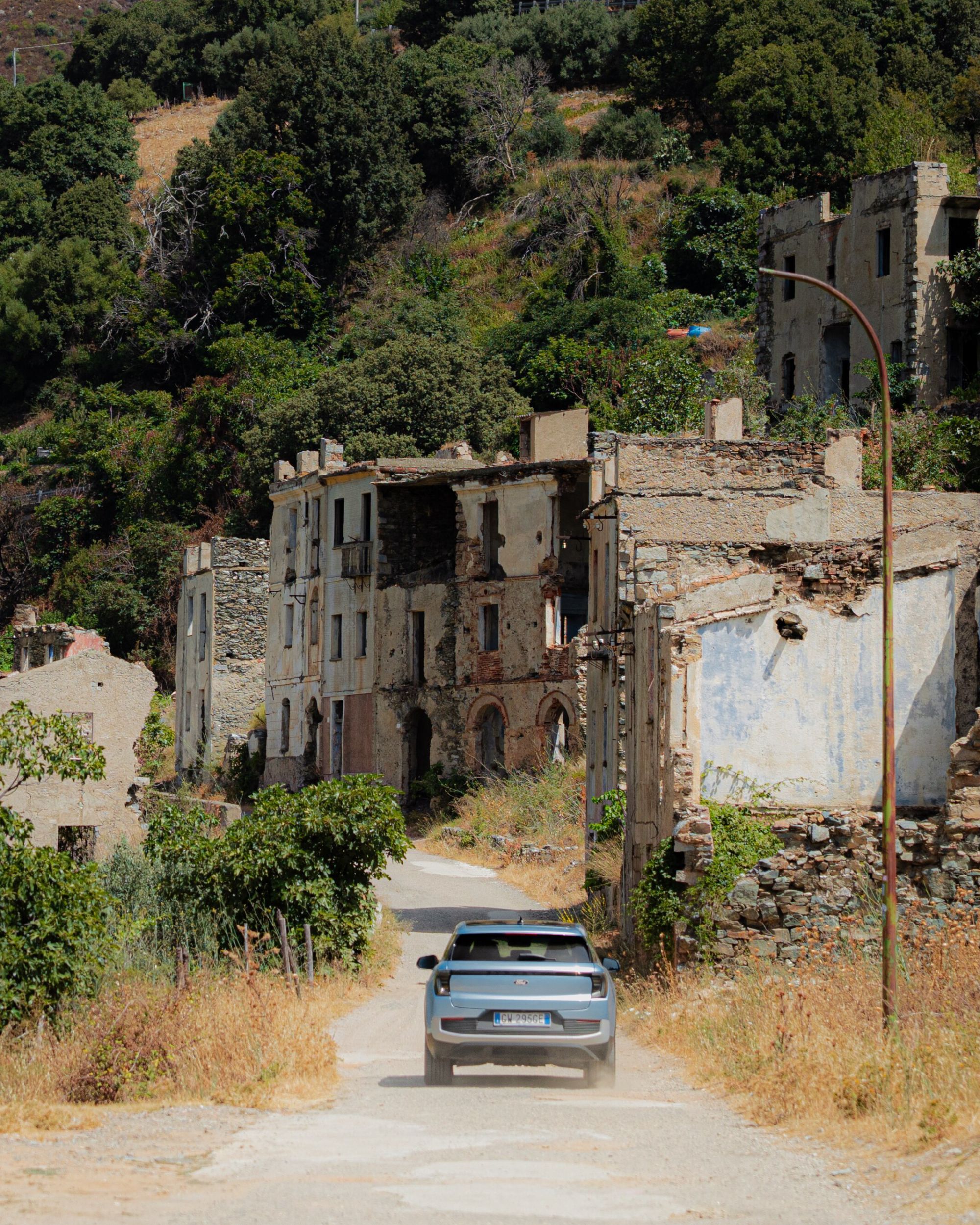 Dentro la Blue Zone della Sardegna insieme a Ford Dove il tempo scorre diversamente