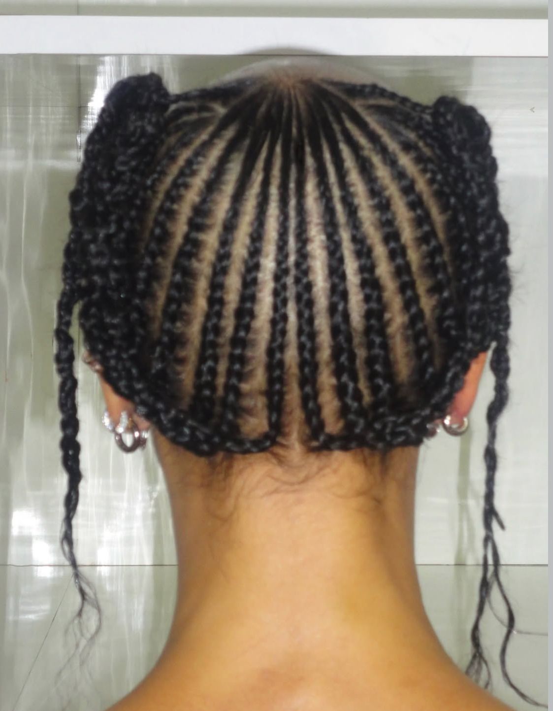 “I don't look at other hair styles, I like to combine different elements” Interview with Louis Souvestre, FKA twigs hair stylist | Image 629343