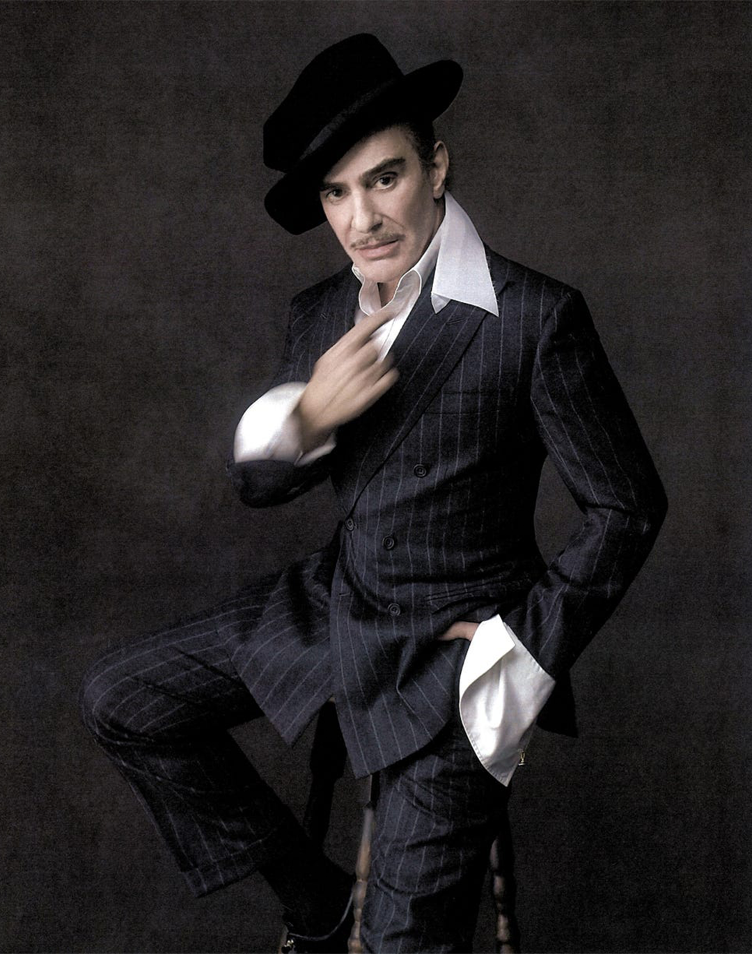 John Galliano sarà il protagonista del prossimo Met Gala 2027 La moda è pronta a dimenticare?