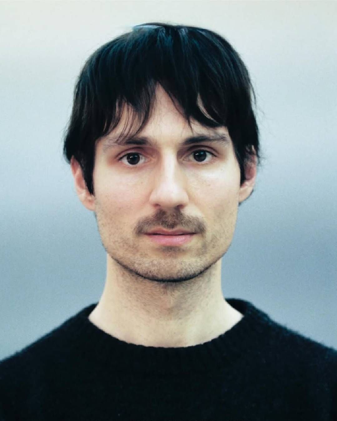 Qui est Gabriel Figueiredo, seul finaliste français du LVMH Prize ? De la rigueur de La Cambre aux studios de Galliano et Dior