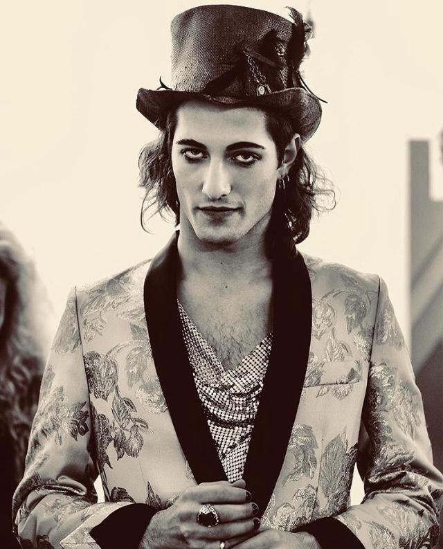La bellezza che mi interessa è quella che lascia un segno nella memoria Intervista a Michele Magnani, Global Senior Artist per MAC Cosmetics | Image 630072