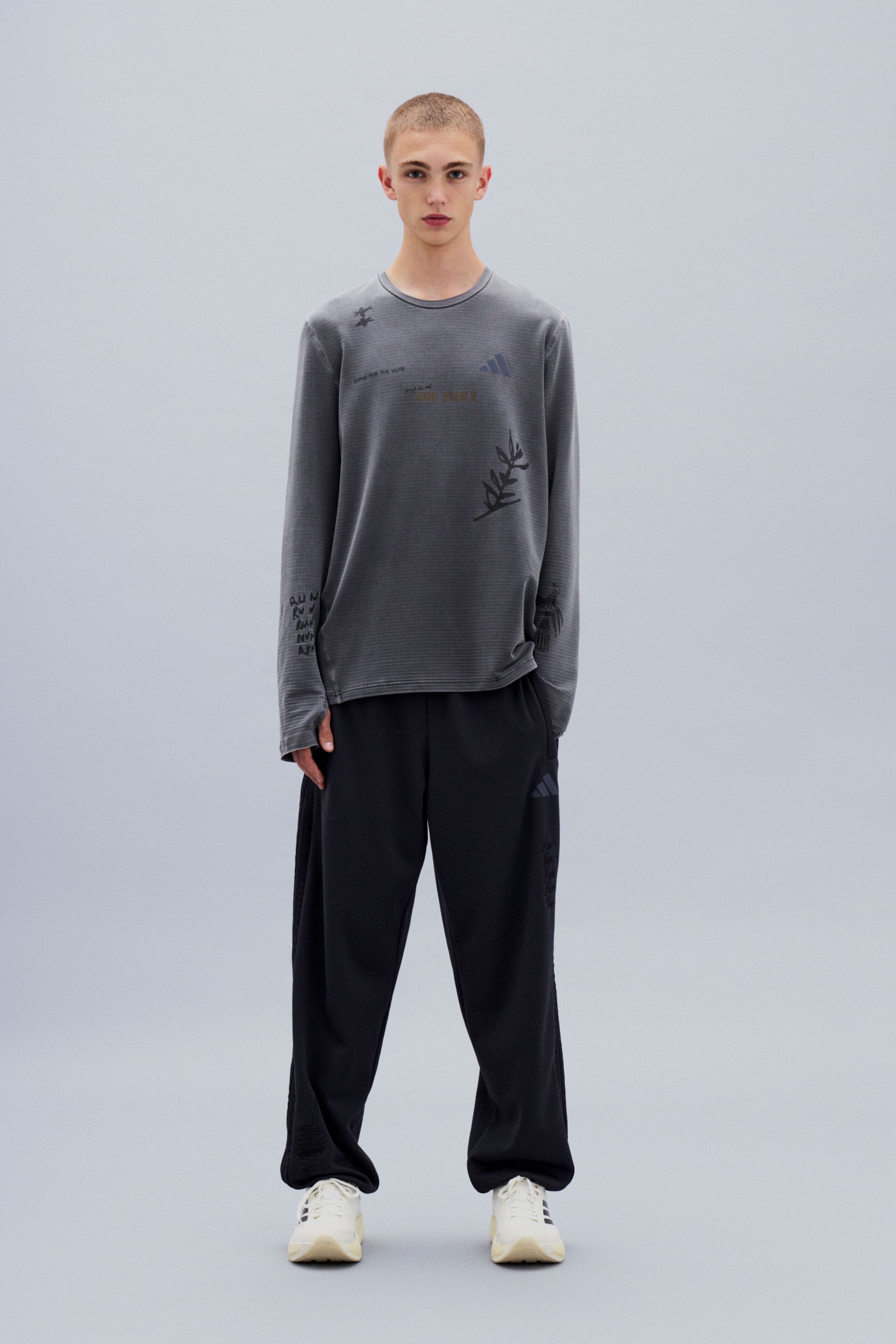 Song for the Mute und adidas laufen aus Liebe, nicht um Rekorde zu brechen Mit RUN02 erzählen das australische Label und adidas Running alles, was rund ums Laufen passiert | Image 630240