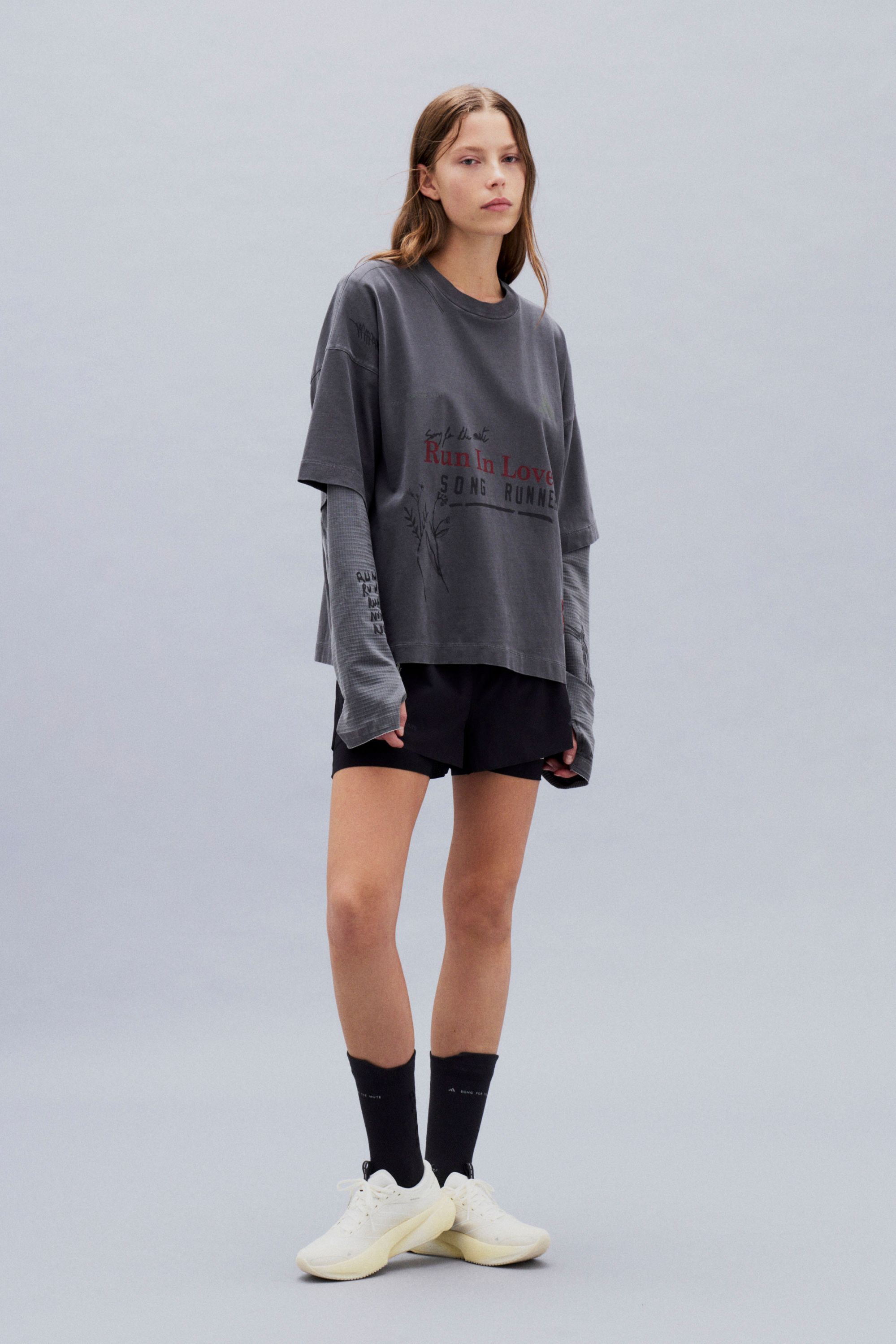Song for the Mute und adidas laufen aus Liebe, nicht um Rekorde zu brechen Mit RUN02 erzählen das australische Label und adidas Running alles, was rund ums Laufen passiert | Image 630252