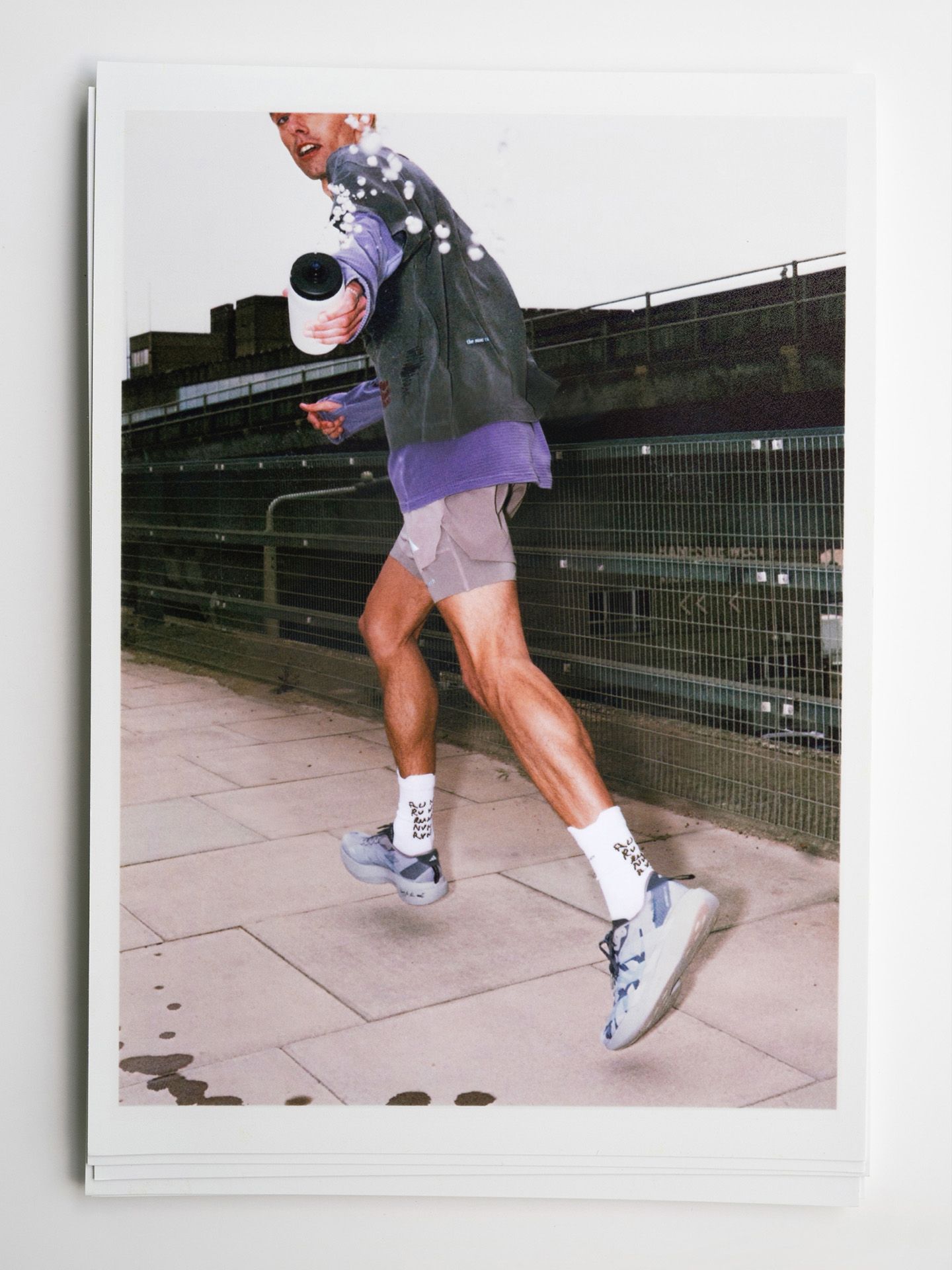 Song for the Mute und adidas laufen aus Liebe, nicht um Rekorde zu brechen Mit RUN02 erzählen das australische Label und adidas Running alles, was rund ums Laufen passiert | Image 630223