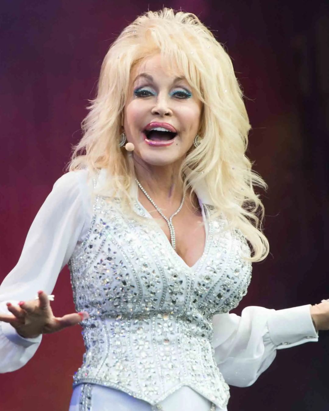 Die 5 Lektionen, die Dolly Parton uns hinterlassen hat Zwischen Schönheit, Ironie und Feminismus