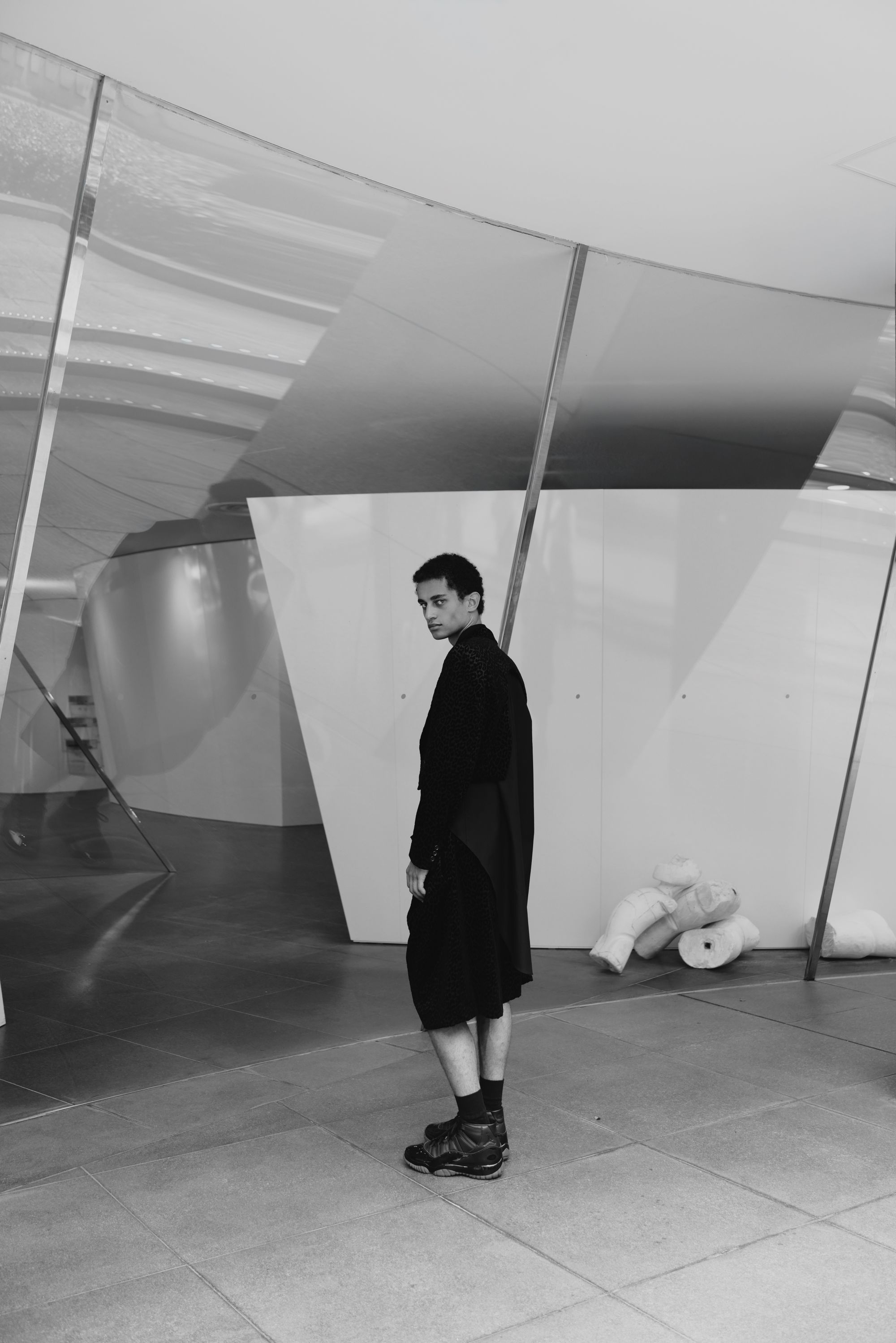 Der Air Jordan 11 wird von COMME des GARÇONS HOMME PLUS neu interpretiert Die Zusammenarbeit erscheint am 5. September in zwei Farbvarianten, Lackleder und einer in Tokio aufgenommenen Kampagne | Image 631362