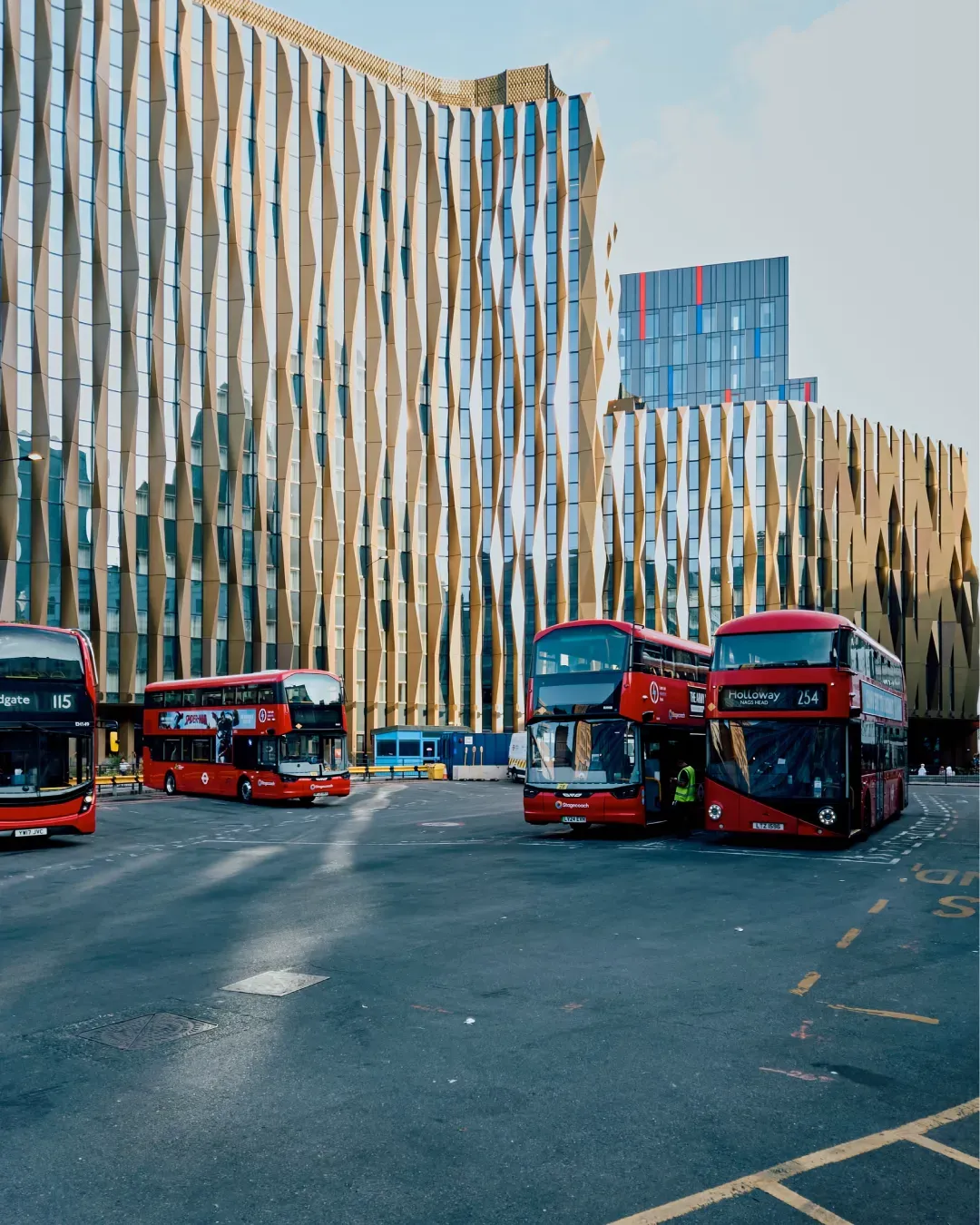 Alla scoperta di Londra con il nuovo Samsung Z Fold 8 Abbiamo testato il nuovo dispositivo Samsung per le strade della capitale inglese, ecco come è andata