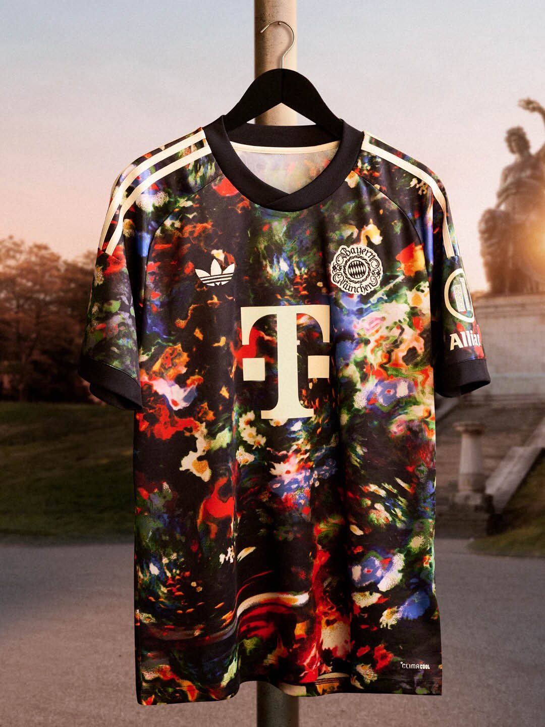 Bayern Munich unveil their 2026 Oktoberfest jersey This year’s floral version