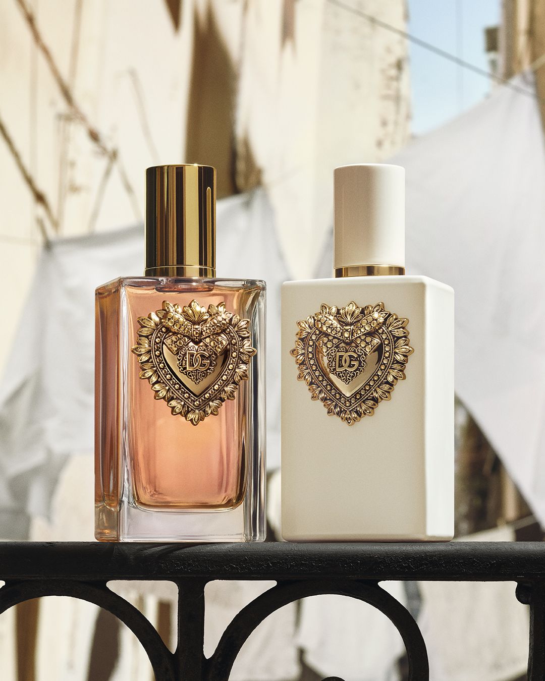 Dolce&Gabbana presenta Your Devotion Eau de Parfum Intense Che eleva l’amore a una vera e propria dichiarazione d'intenti | Image 632870