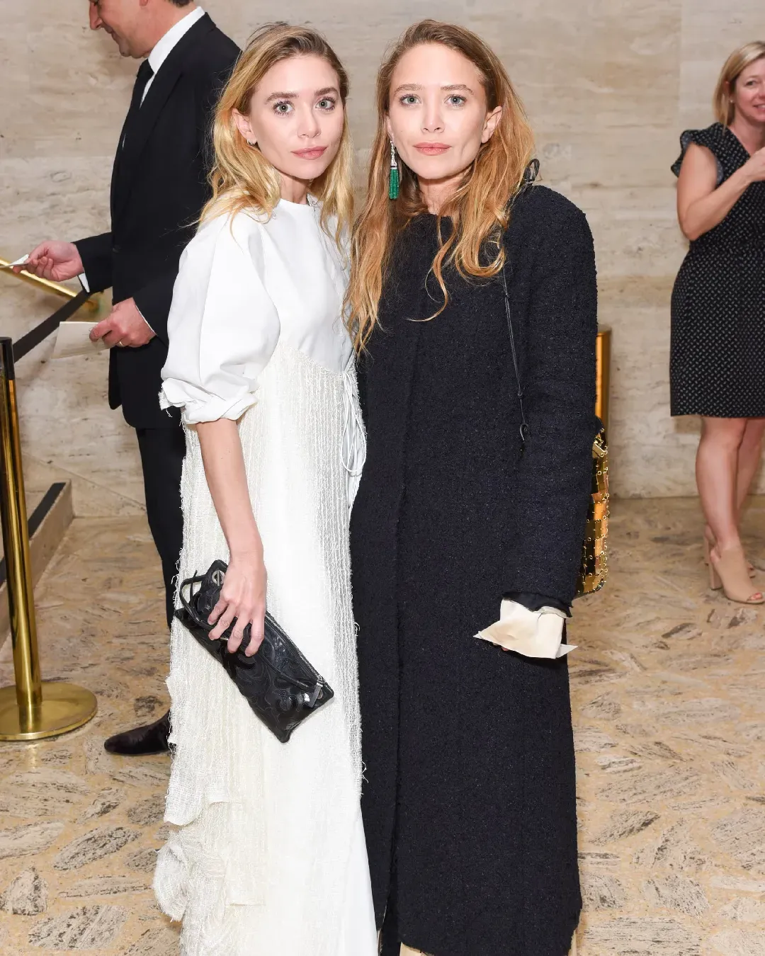 Le gemelle Olsen sono state nominate per il Designer of the Year Award  Insieme a Matthieu Blazy, Sarah Burton, Haider Ackermann e Anthony Vaccarello