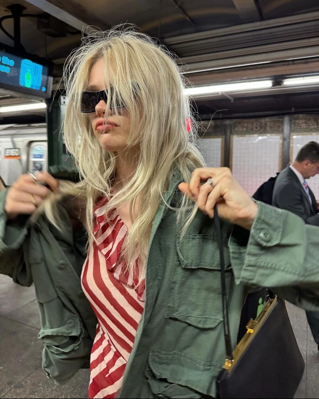 The new hair goal? Not looking like you’ve just left the salon Bed hair, frizz, imperfect ponytails and air-dried hair, maybe we don’t need to control every single strand anymore
