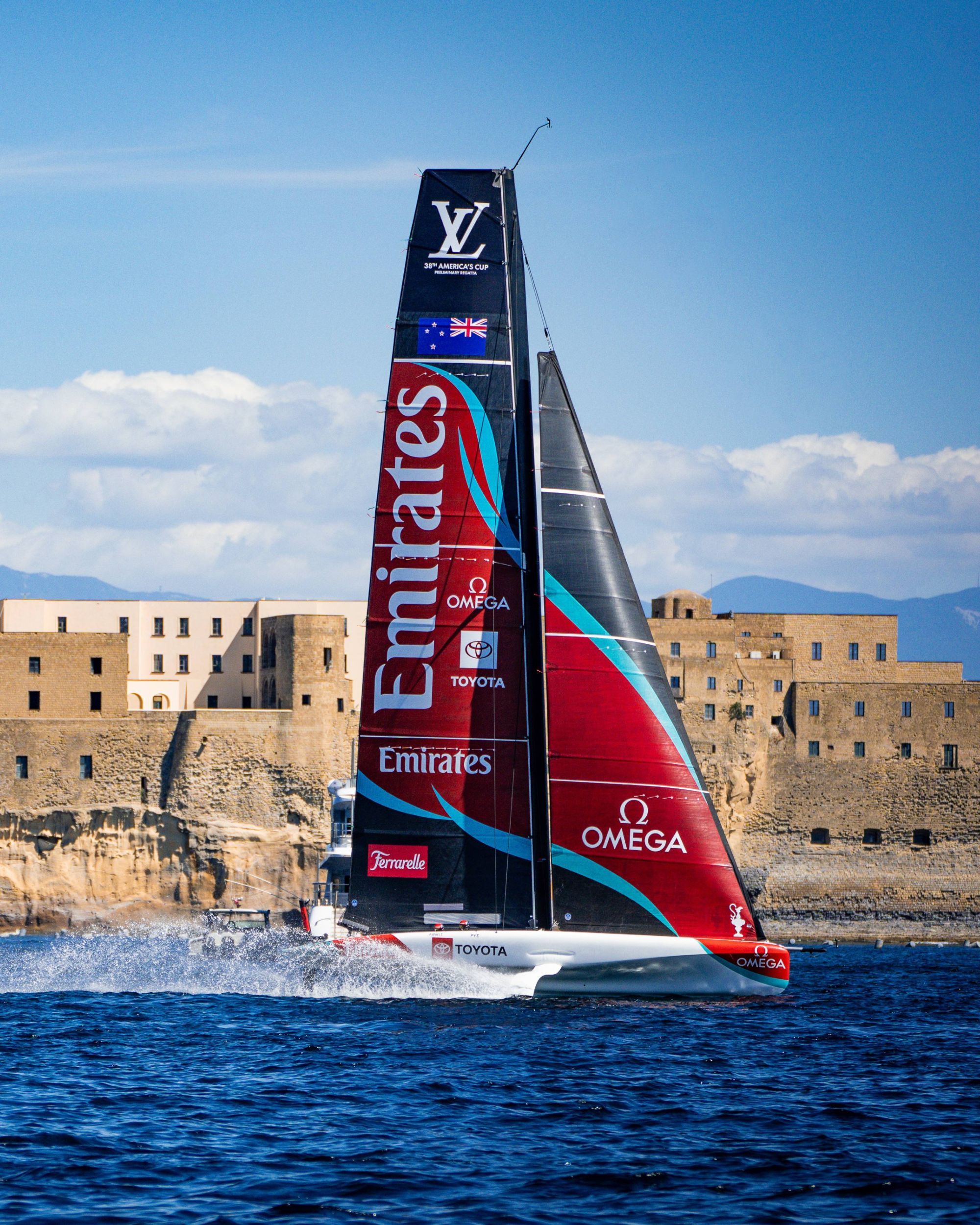 North Sails takes Team New Zealand to court The dispute centres on who should be credited for a sail patent