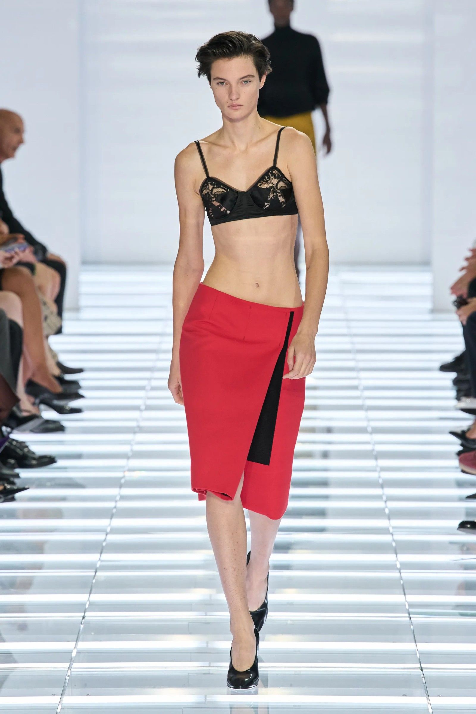 The post-modern skirts of Prada's SS27 collection Creating fashion for a world that no longer exists | Image 633547