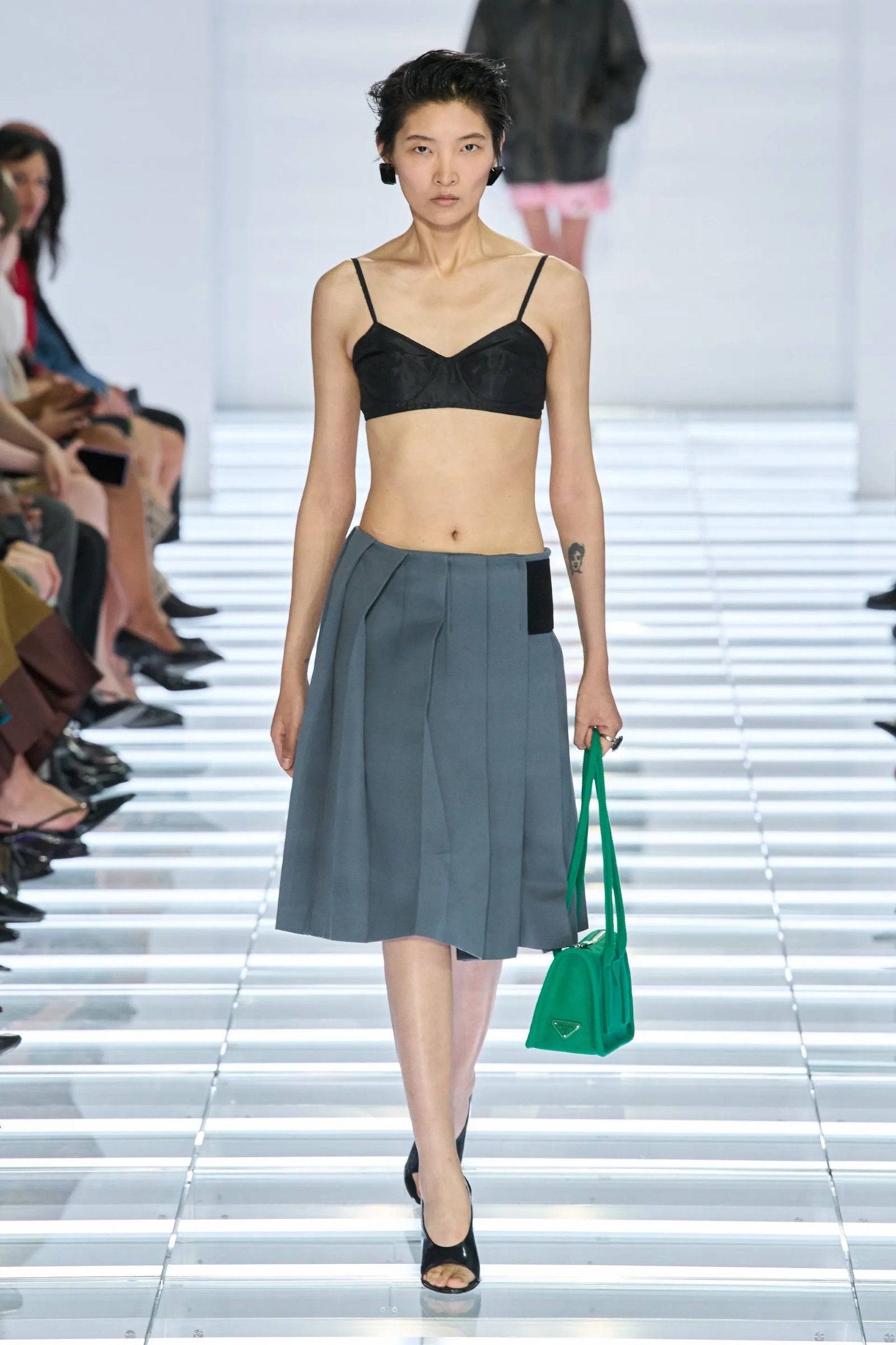 The post-modern skirts of Prada's SS27 collection Creating fashion for a world that no longer exists | Image 633544