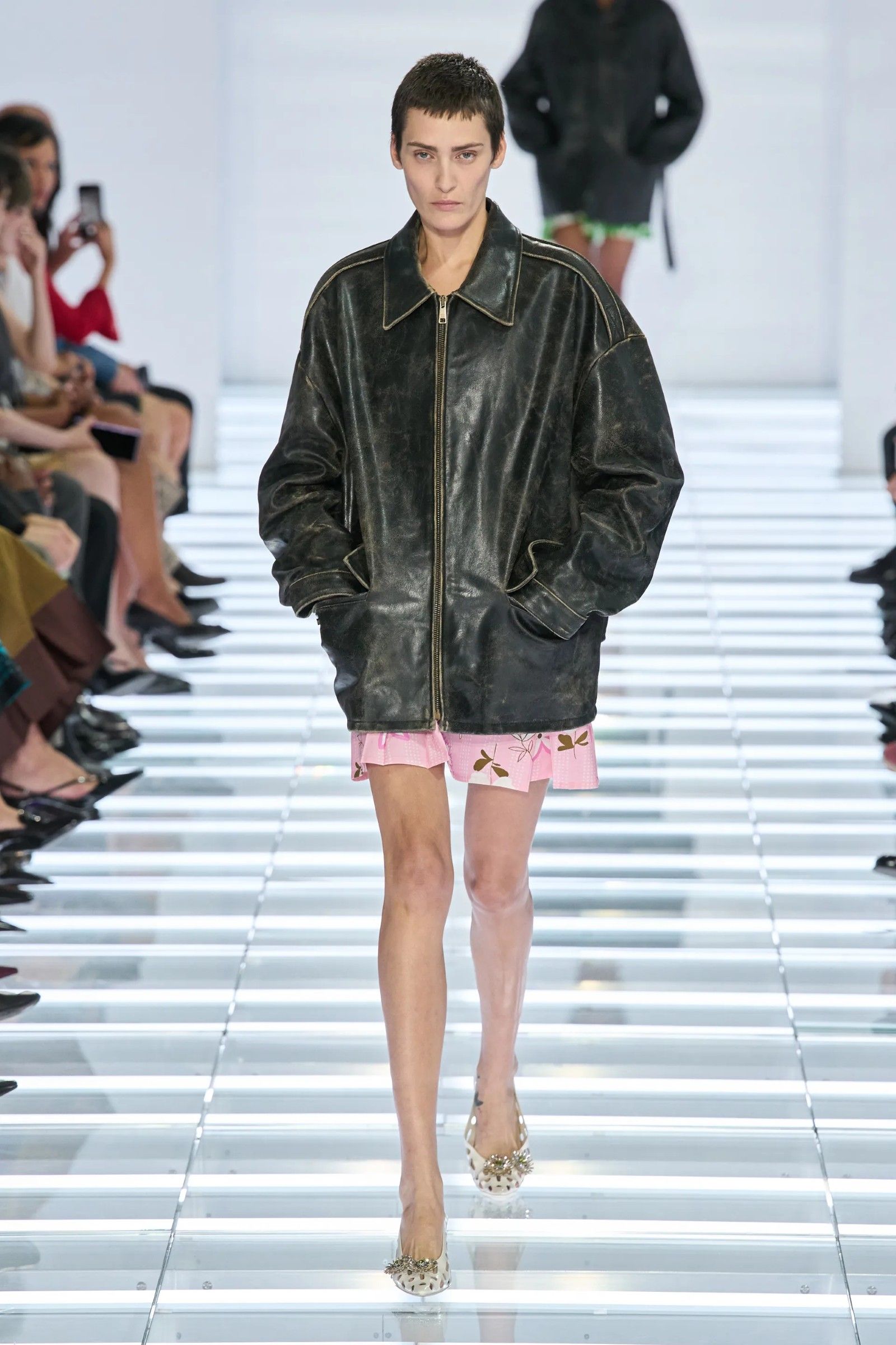 The post-modern skirts of Prada's SS27 collection Creating fashion for a world that no longer exists | Image 633543