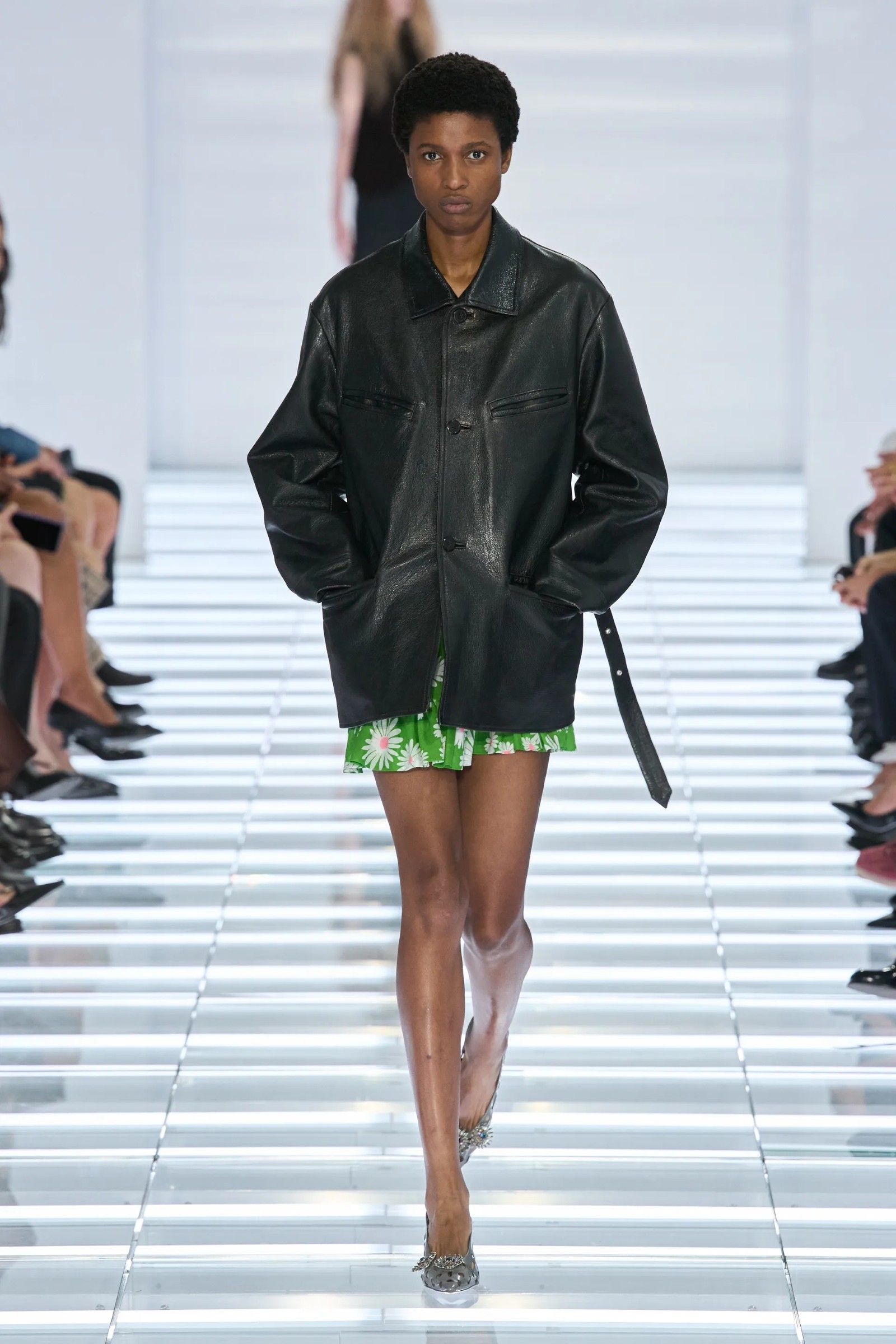 The post-modern skirts of Prada's SS27 collection Creating fashion for a world that no longer exists | Image 633542
