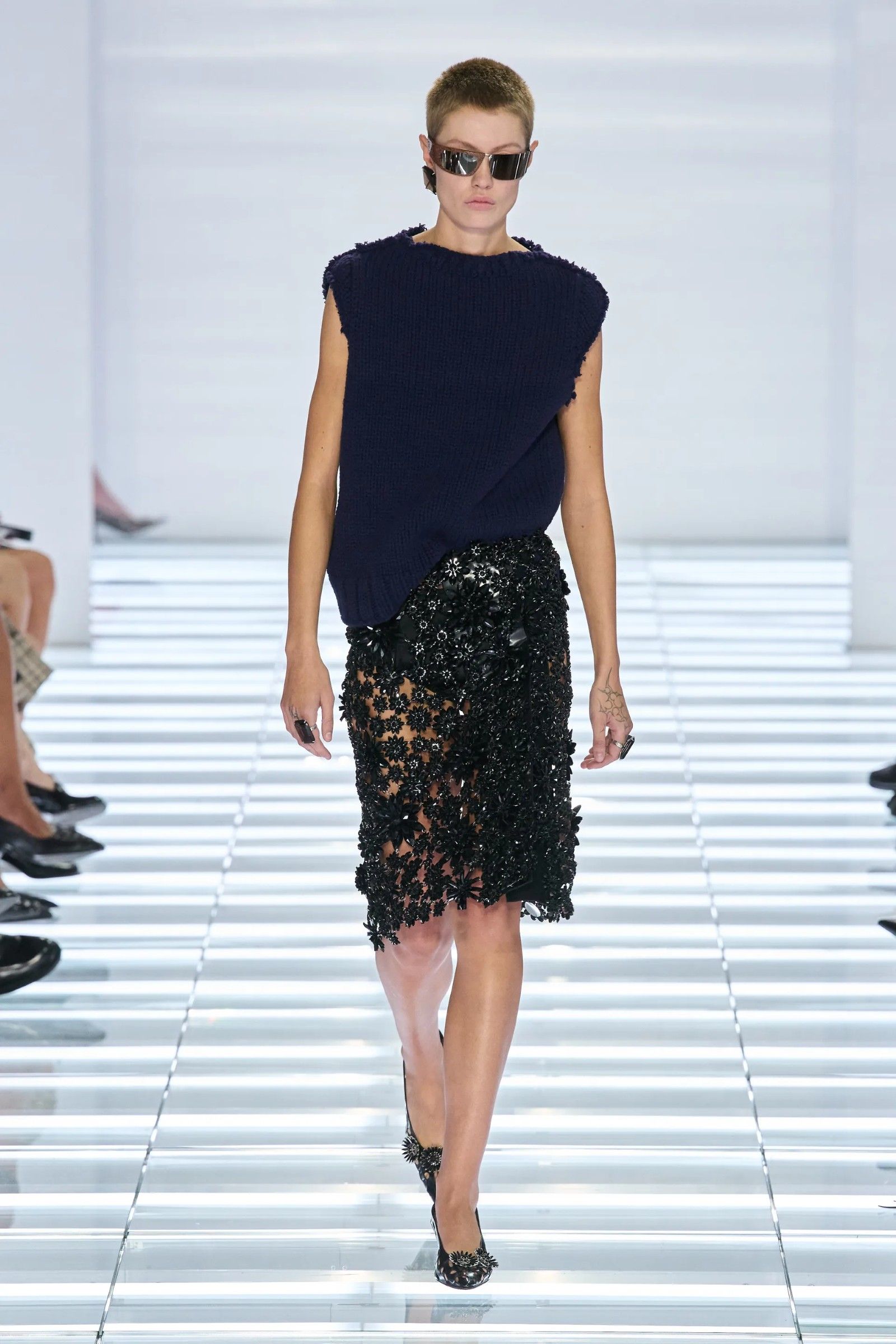 The post-modern skirts of Prada's SS27 collection Creating fashion for a world that no longer exists | Image 633522