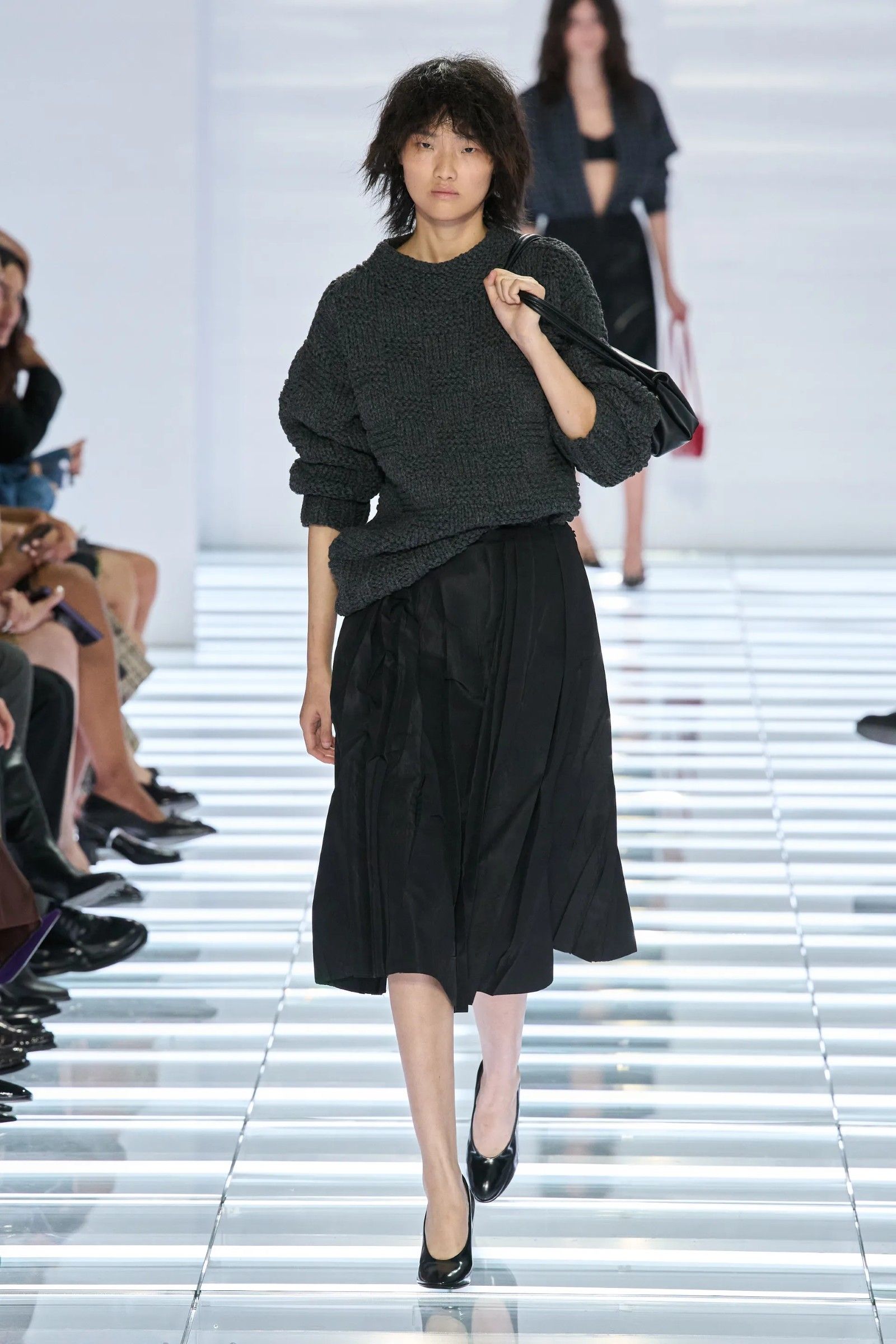 The post-modern skirts of Prada's SS27 collection Creating fashion for a world that no longer exists | Image 633506