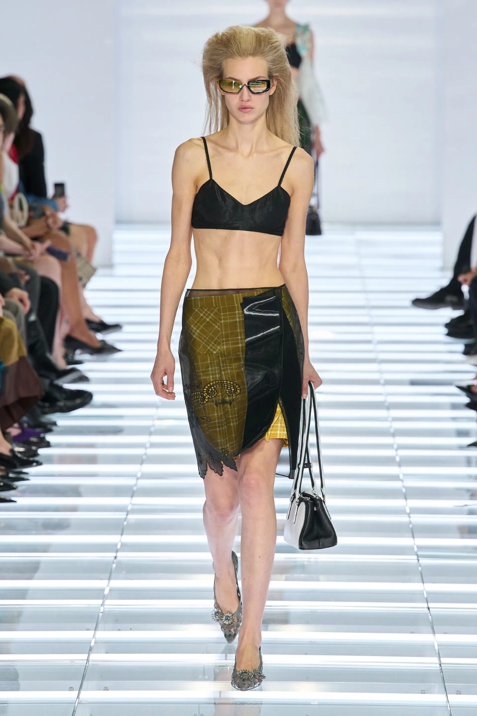 The post-modern skirts of Prada's SS27 collection Creating fashion for a world that no longer exists | Image 633496
