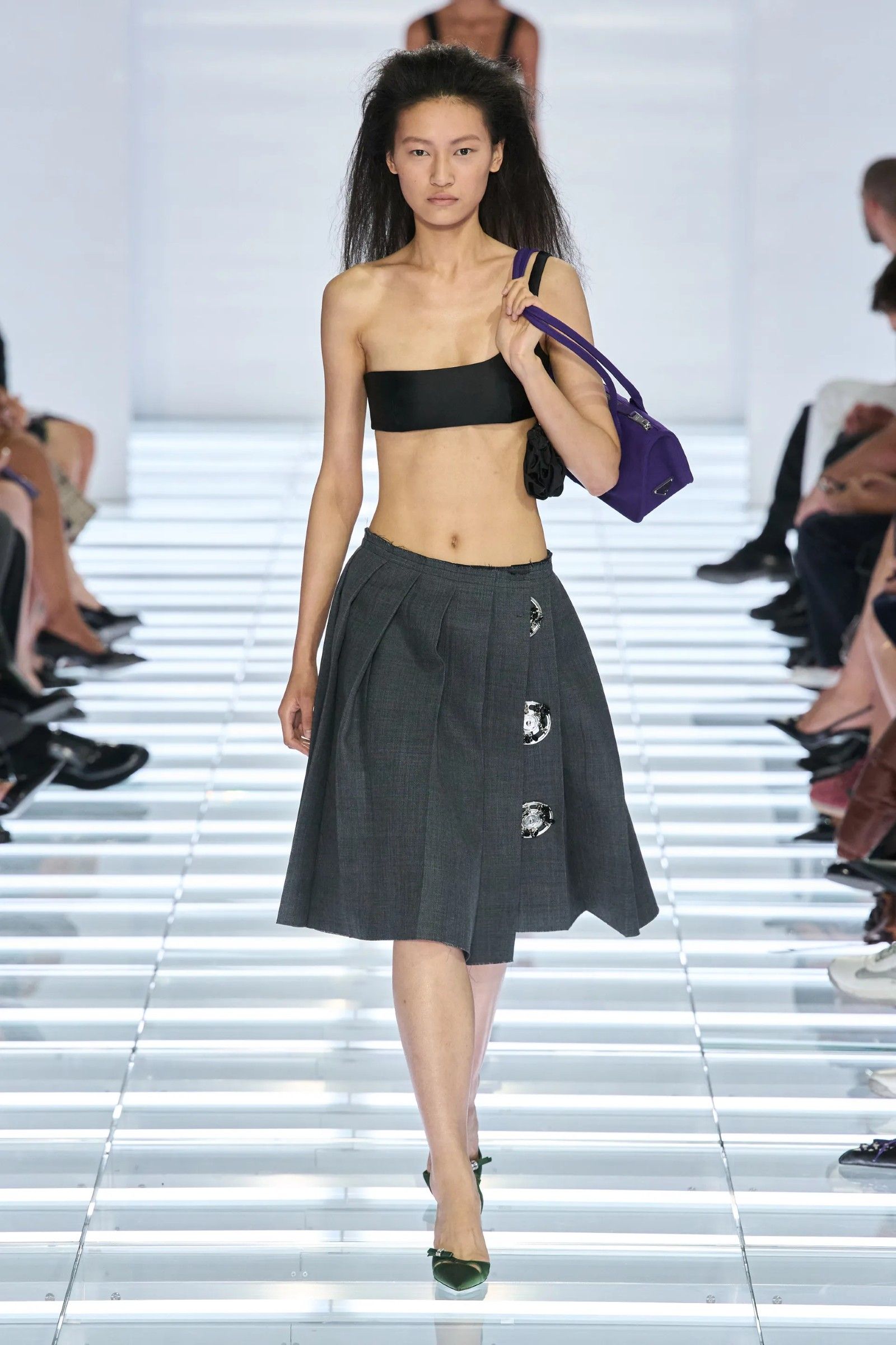The post-modern skirts of Prada's SS27 collection Creating fashion for a world that no longer exists | Image 633488