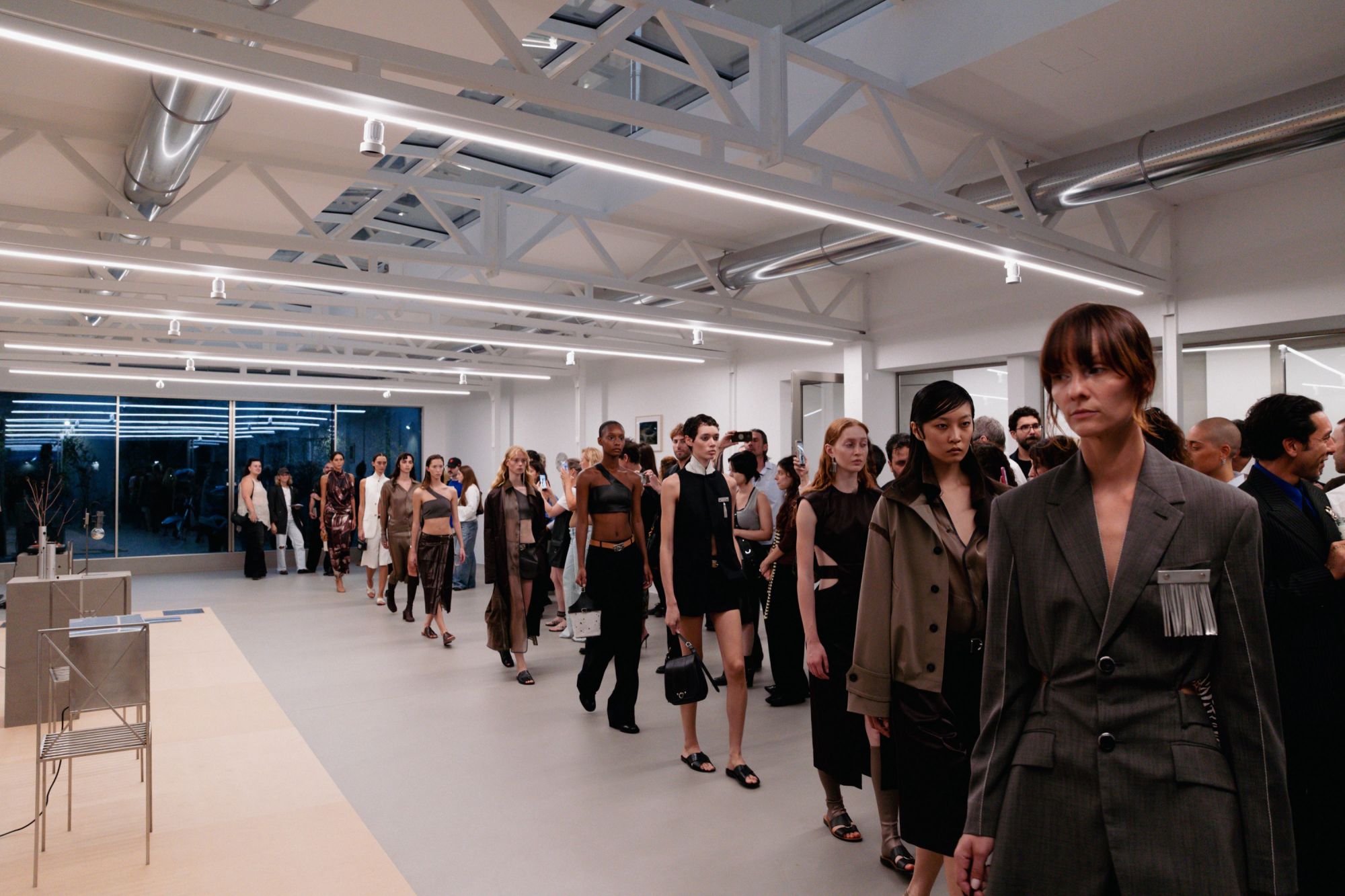 For Ilenia Durazzi, fashion needs time With The Atrium Show, the designer brings SS27 into a space inhabited by art, sound and performance