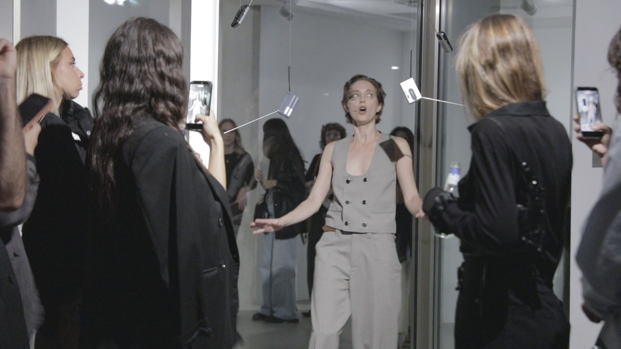 For Ilenia Durazzi, fashion needs time With The Atrium Show, the designer brings SS27 into a space inhabited by art, sound and performance