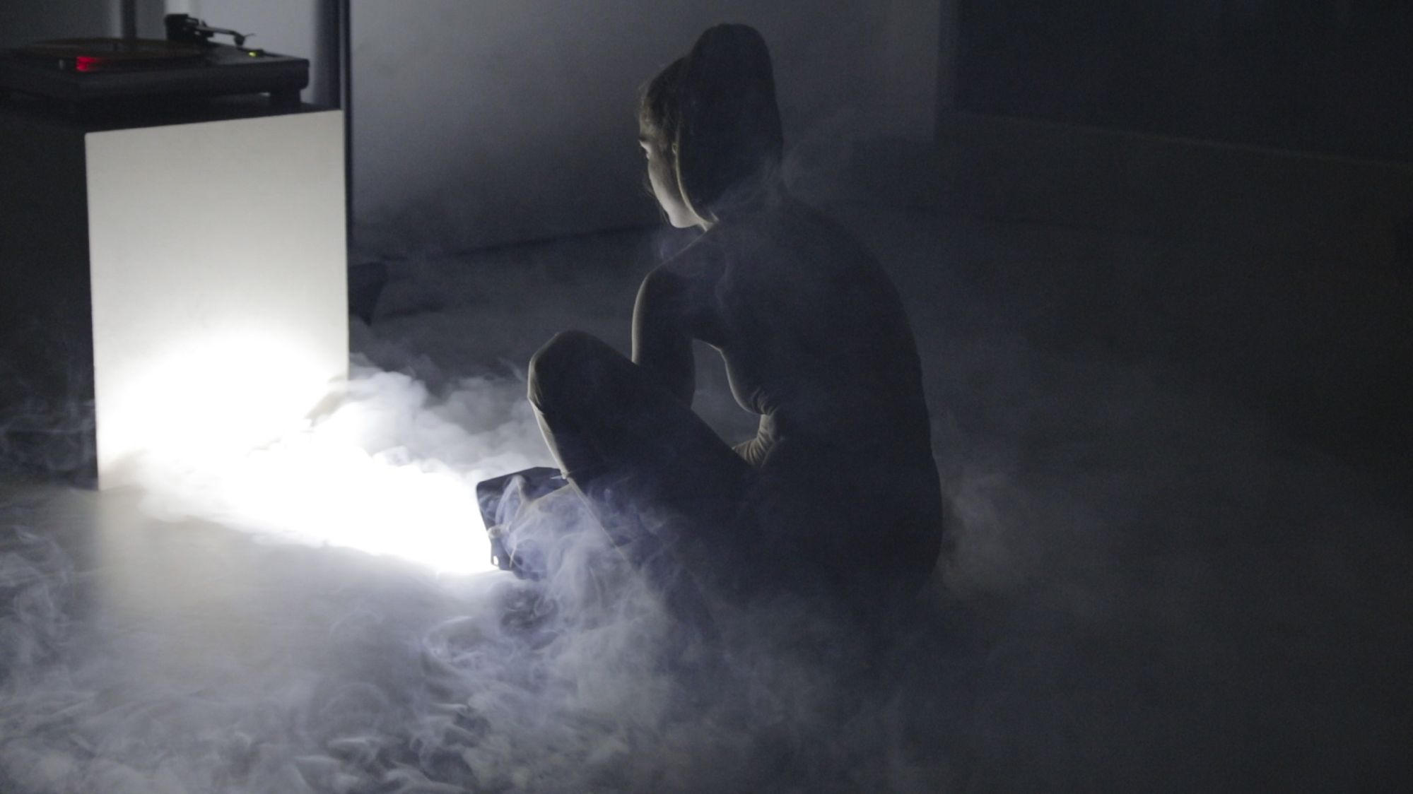 For Ilenia Durazzi, fashion needs time With The Atrium Show, the designer brings SS27 into a space inhabited by art, sound and performance