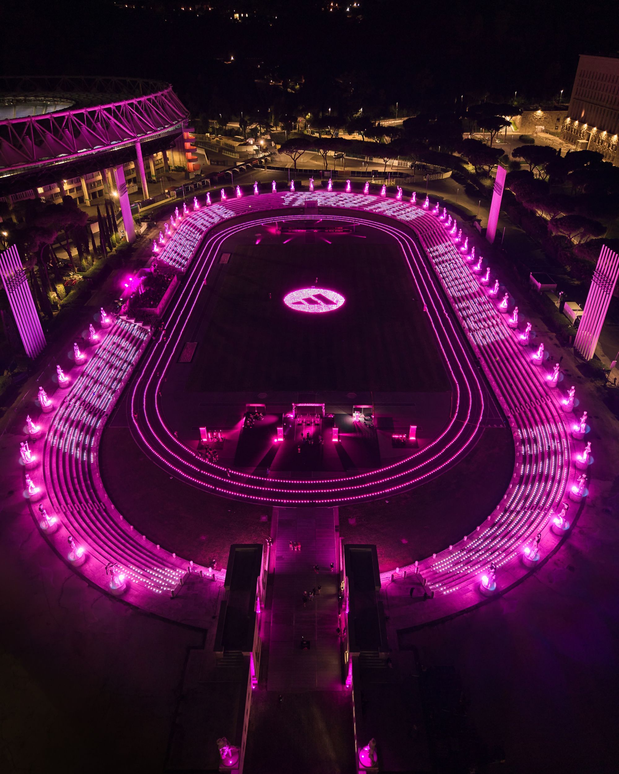 adidas e l’Hybrid Hub nel cuore di Roma Con un takeover dello Stadio dei Marmi
