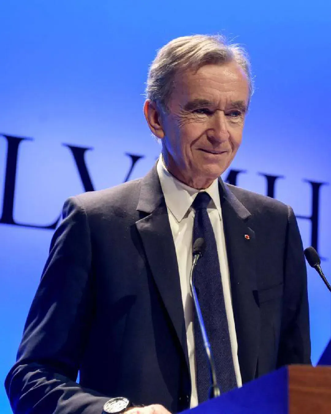 Cosa sta succedendo (ancora) da LVMH? Il clan degli Arnault ristruttura e guarda al futuro