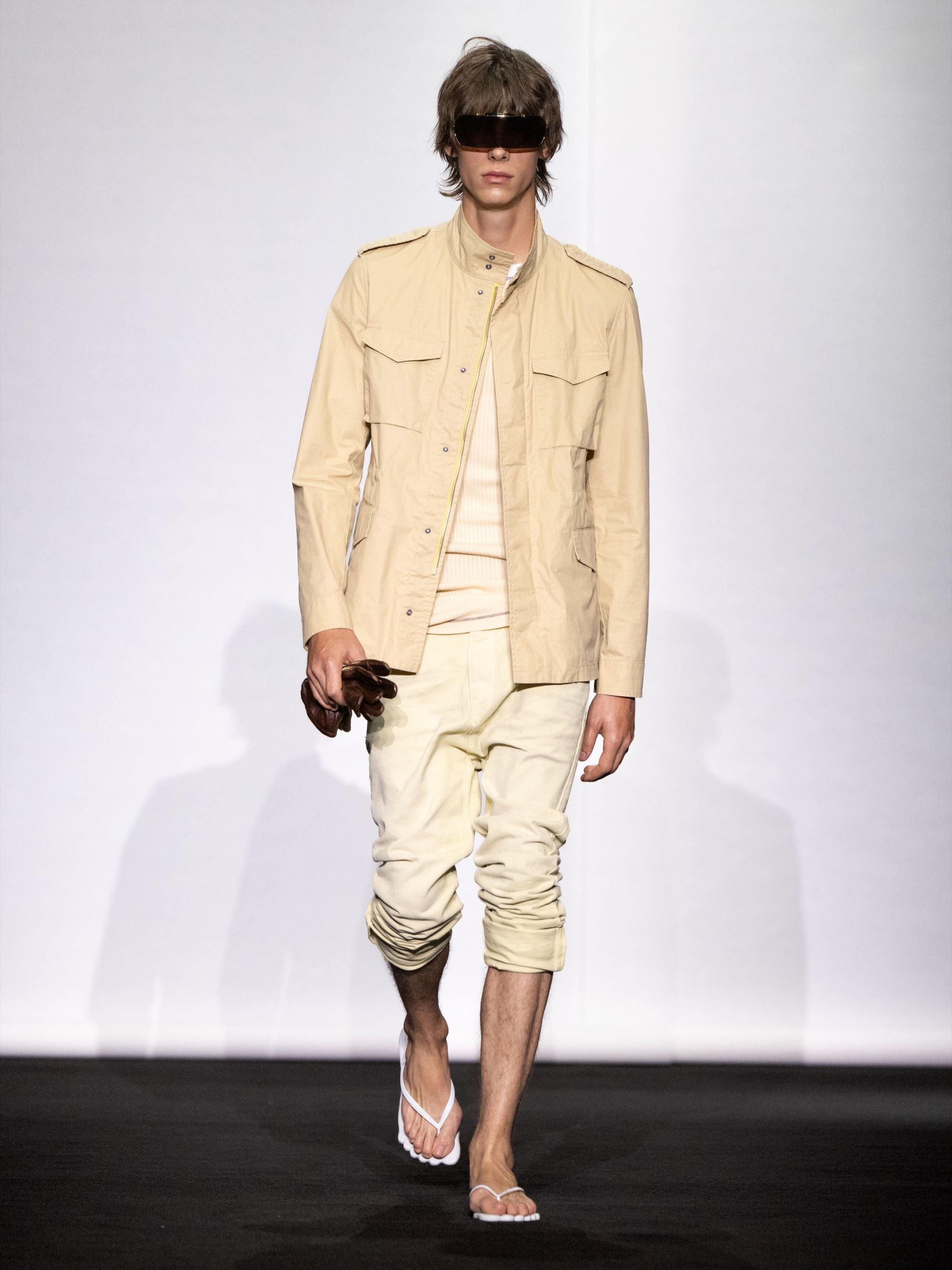 Die Havaianas von MM6 Maison Margiela haben sechs Sohlen Bei der FW26-Show ein erster Vorgeschmack auf das Projekt mit der brasilianischen Marke | Image 634060