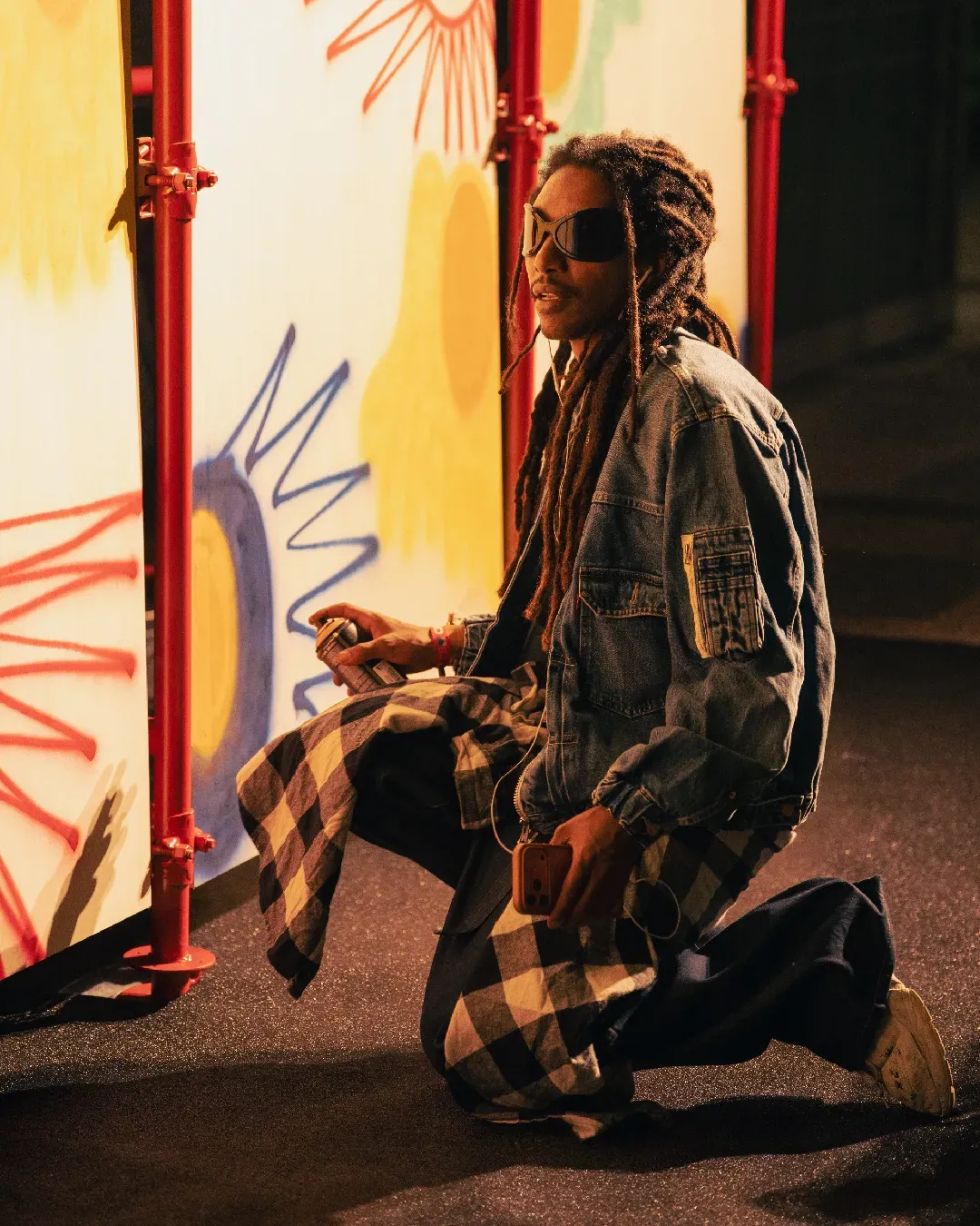 Ecco come è andata l'inaugurazione di VOICES OF DENIM Il progetto espositivo di AFA e Levi's che reinterpreta il denim attraverso la lente creativa di dieci designer emergenti