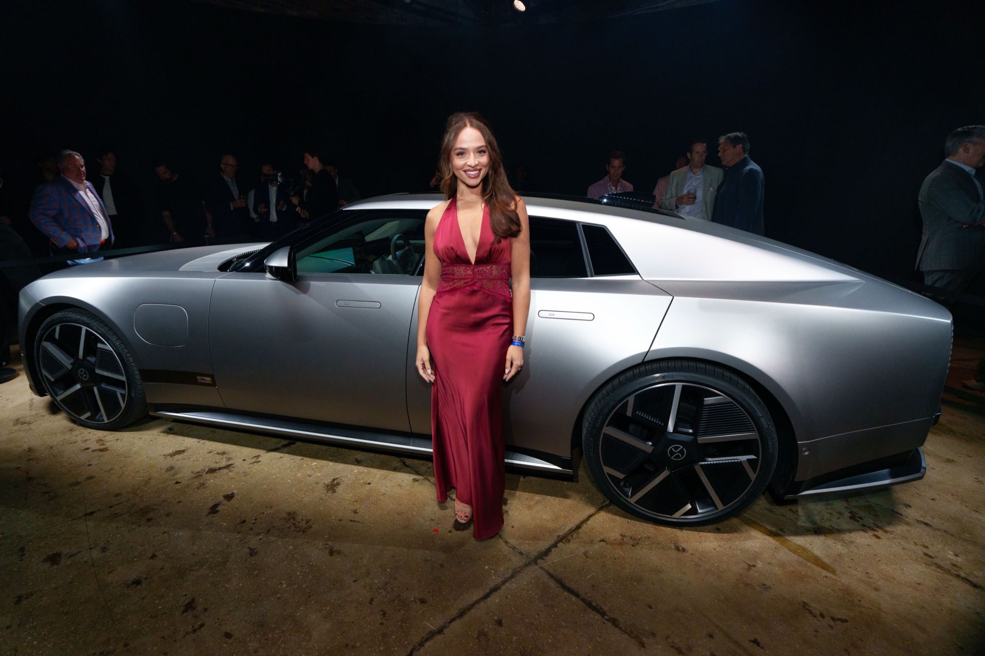 Jaguar läutet seine elektrische Ära mit dem Type 01 ein Modernste Technologie und eine Launchveranstaltung mit Florence Pugh, Sienna Spiera, Karl-Anthony Towns und dem Rapper Kano | Image 637753